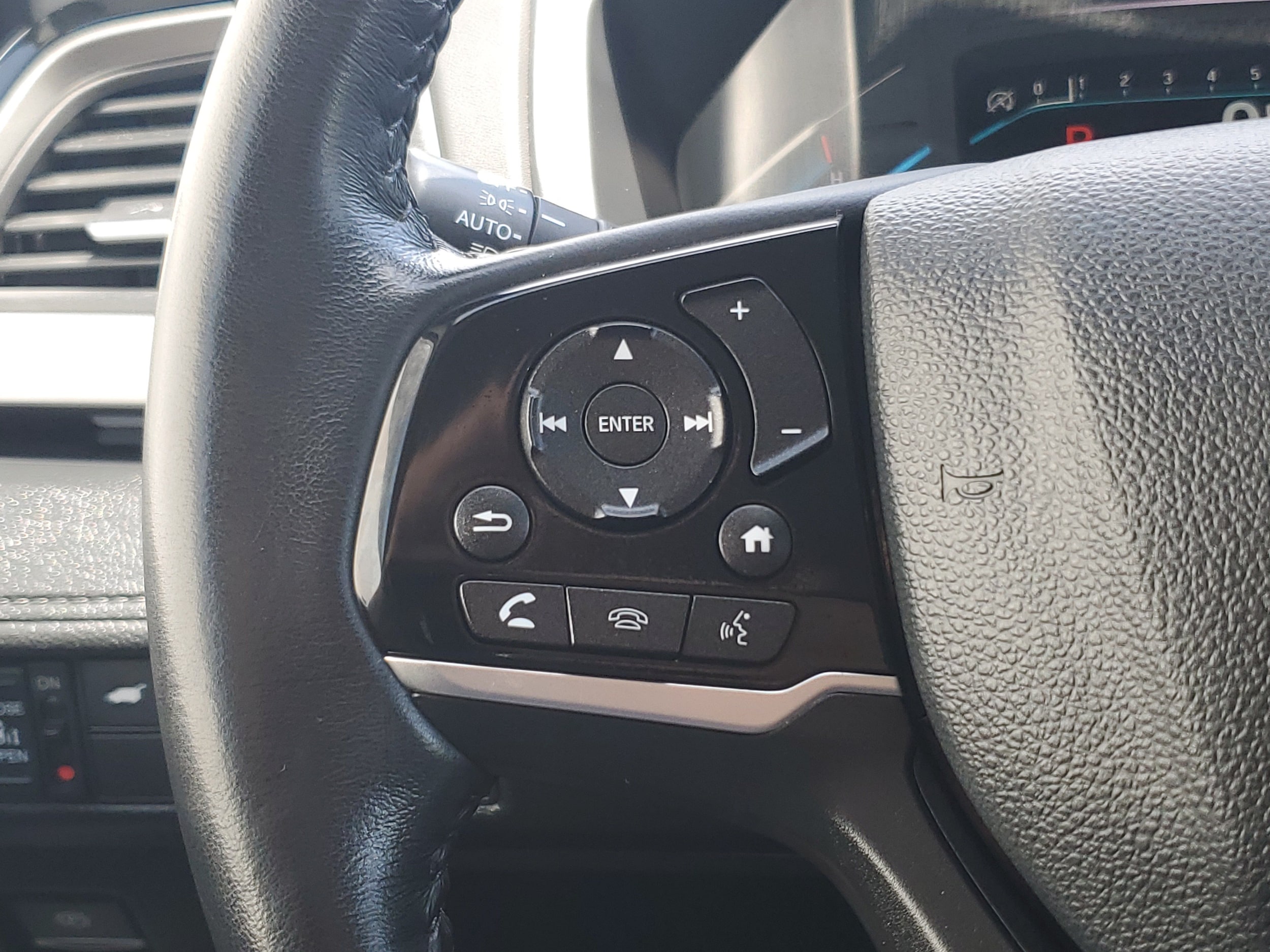 2024 Honda Odyssey Touring - Photo 24