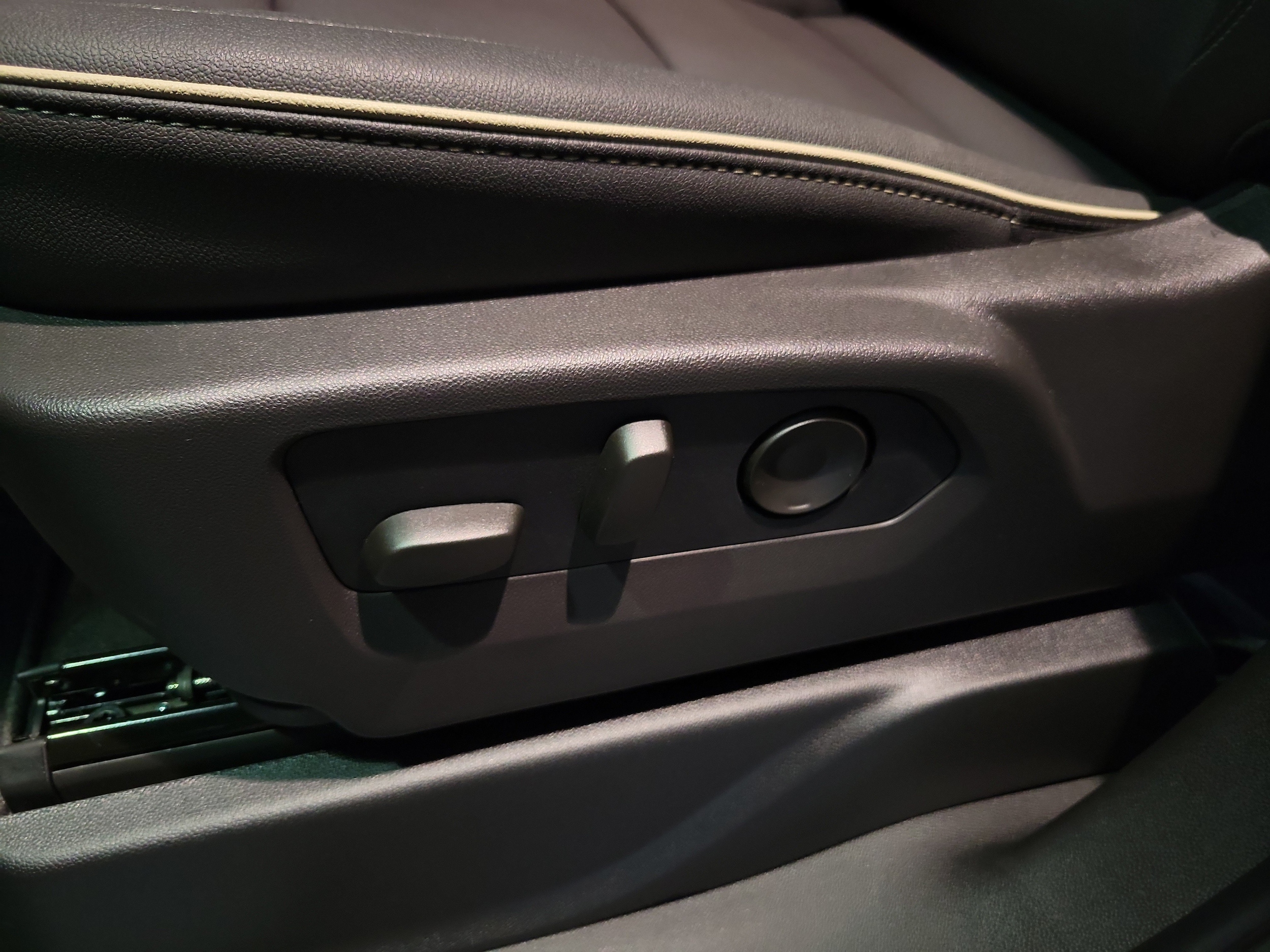 2026 GMC Yukon Elevation - Photo 24