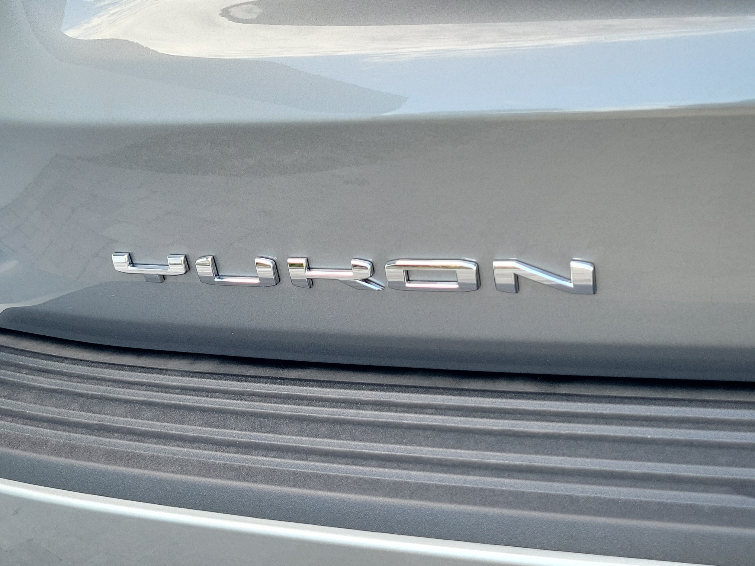 2026 GMC Yukon XL Denali - Photo 8