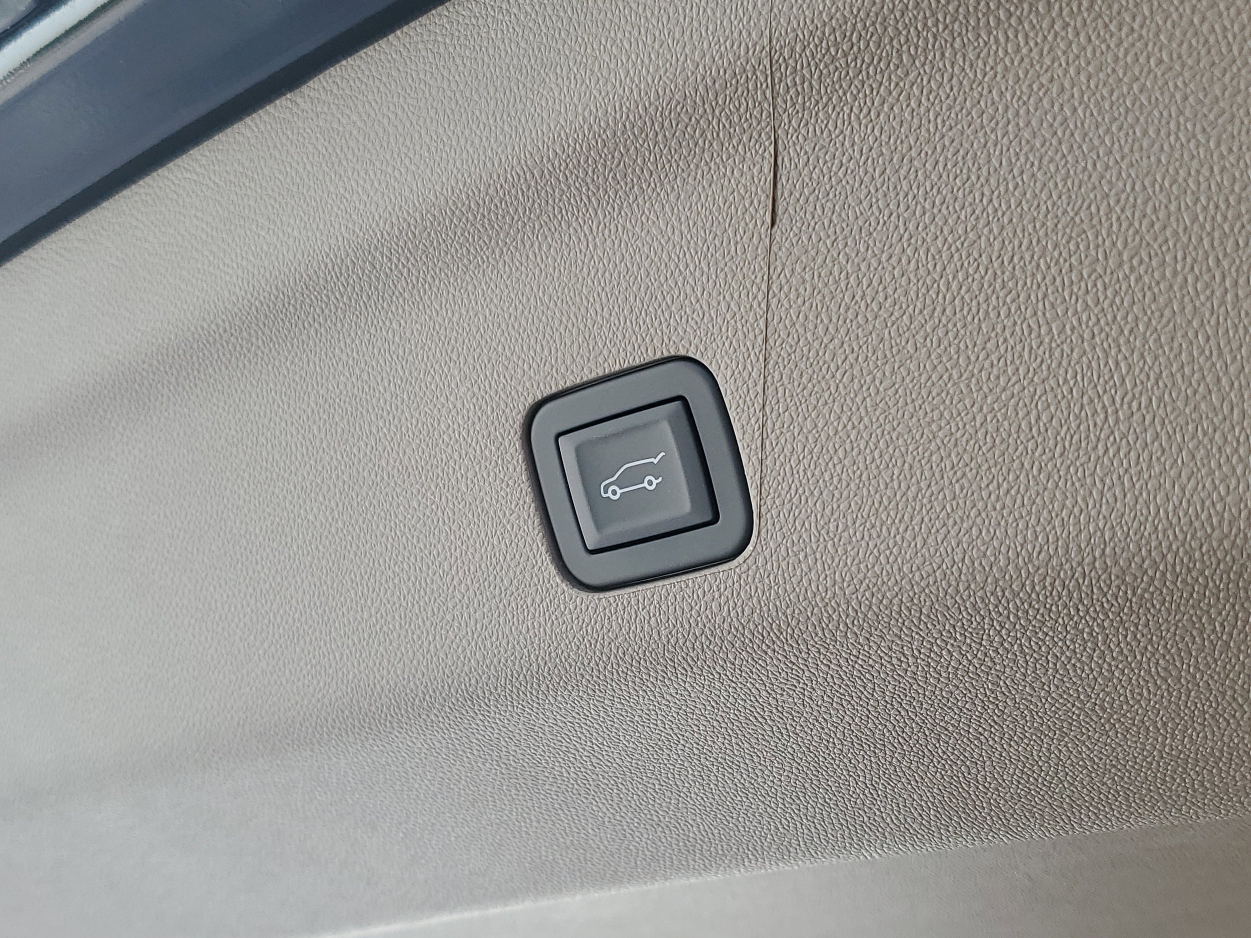 2026 GMC Yukon XL Denali - Photo 11