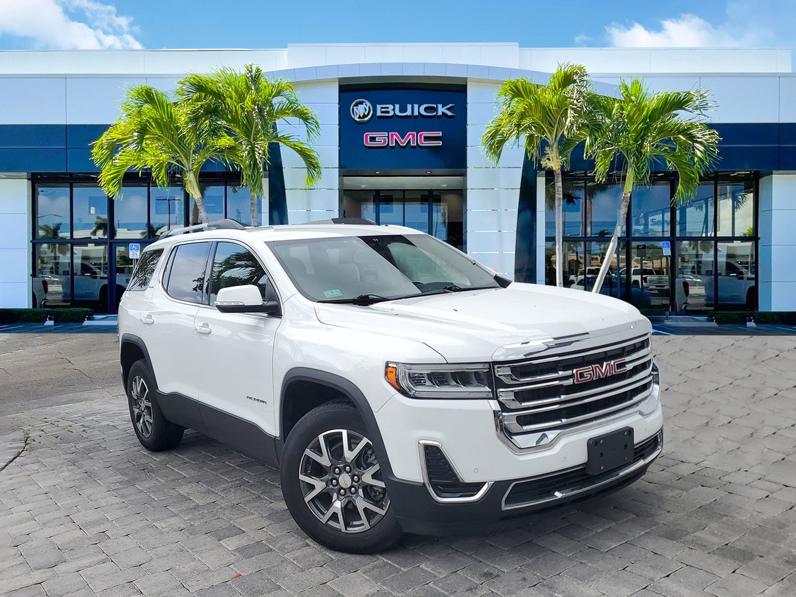 2023 GMC Acadia SLE AWD's photo