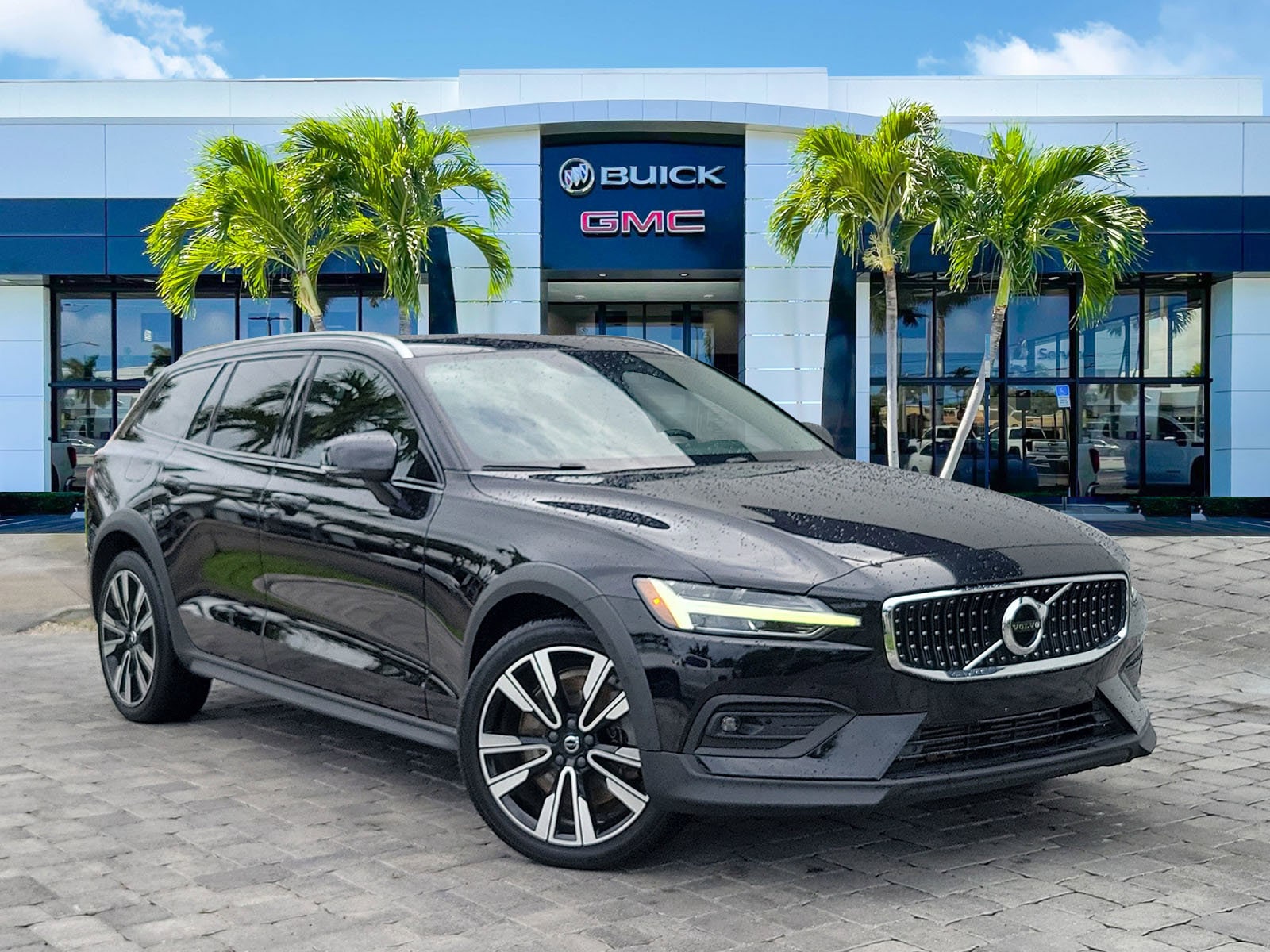 2021 Volvo V60 Cross Country T5 AWD Cross Country's photo