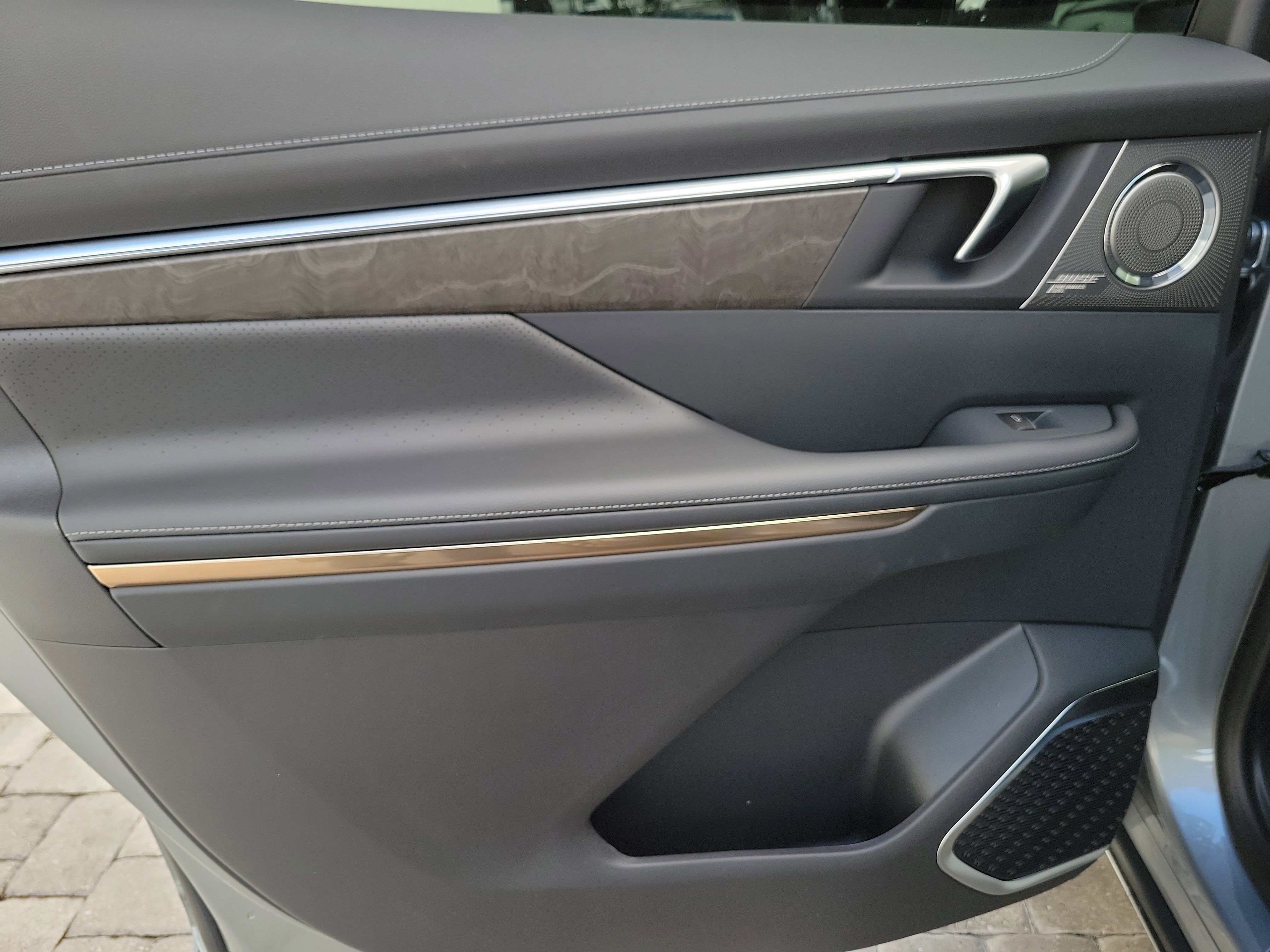 2026 Buick Enclave Avenir - Photo 12
