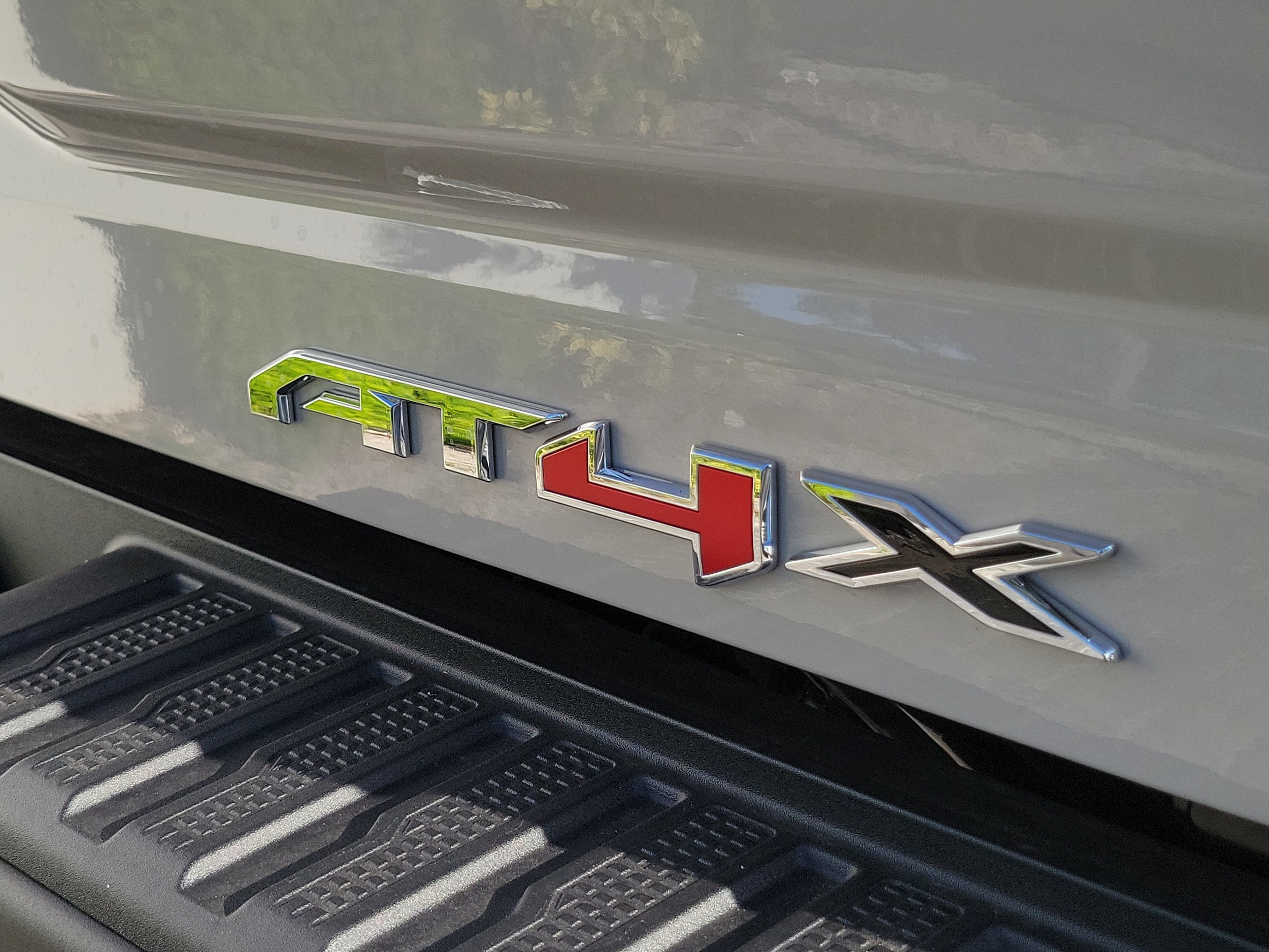 2026 GMC Sierra 2500HD AT4X - Photo 7