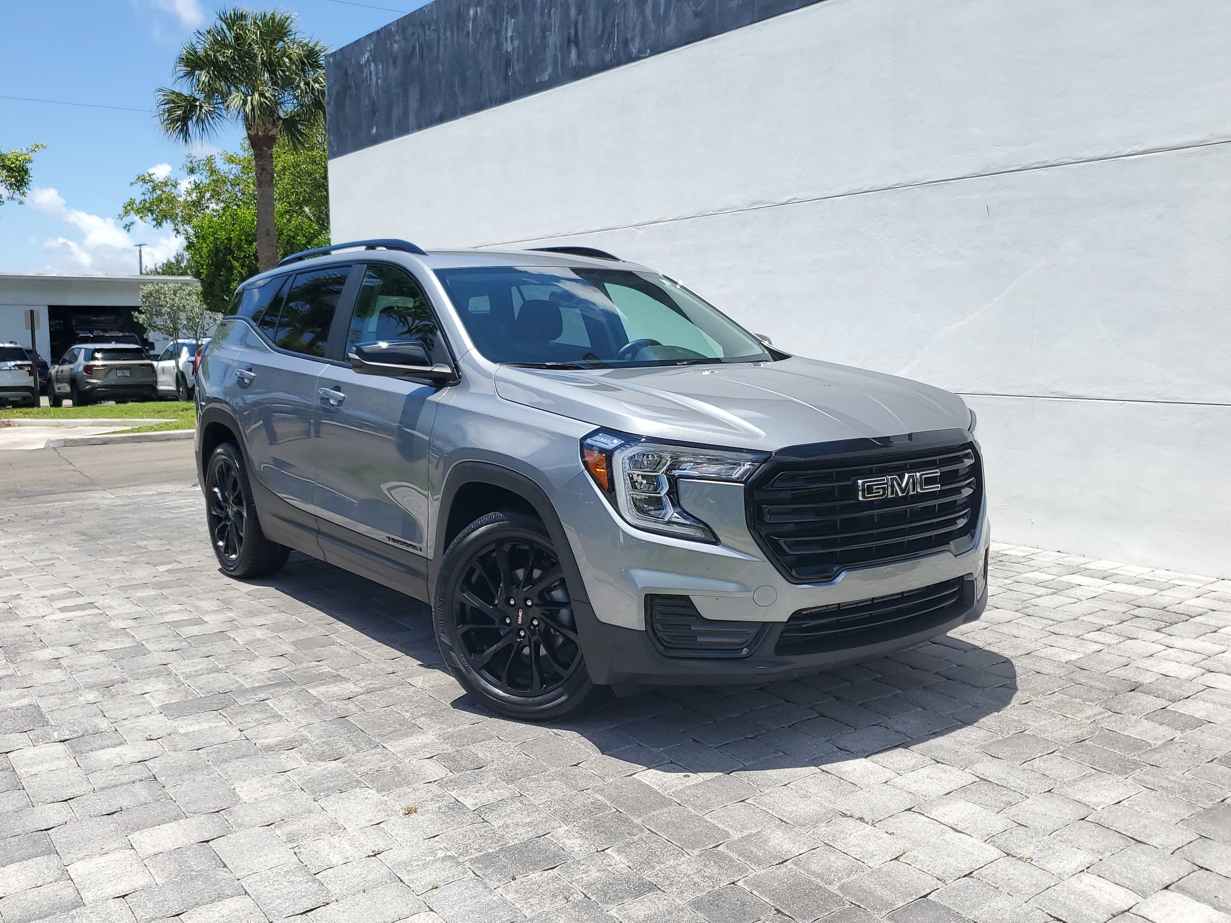 2023 GMC Terrain SLE FWD's photo