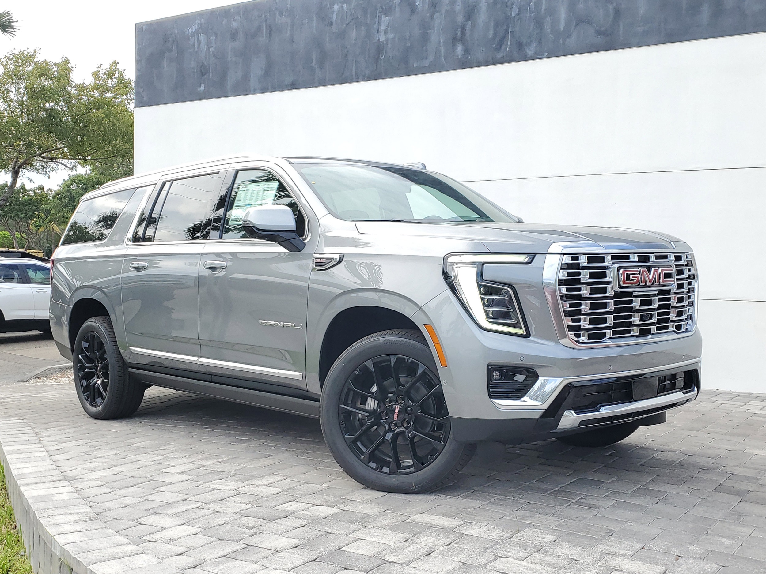 2026 GMC Yukon XL Denali's photo