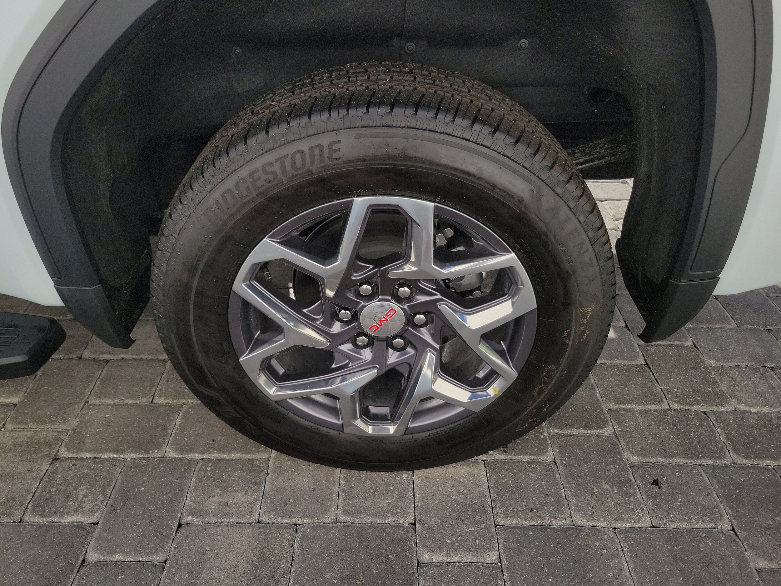 2026 GMC Sierra 1500 SLT - Photo 11