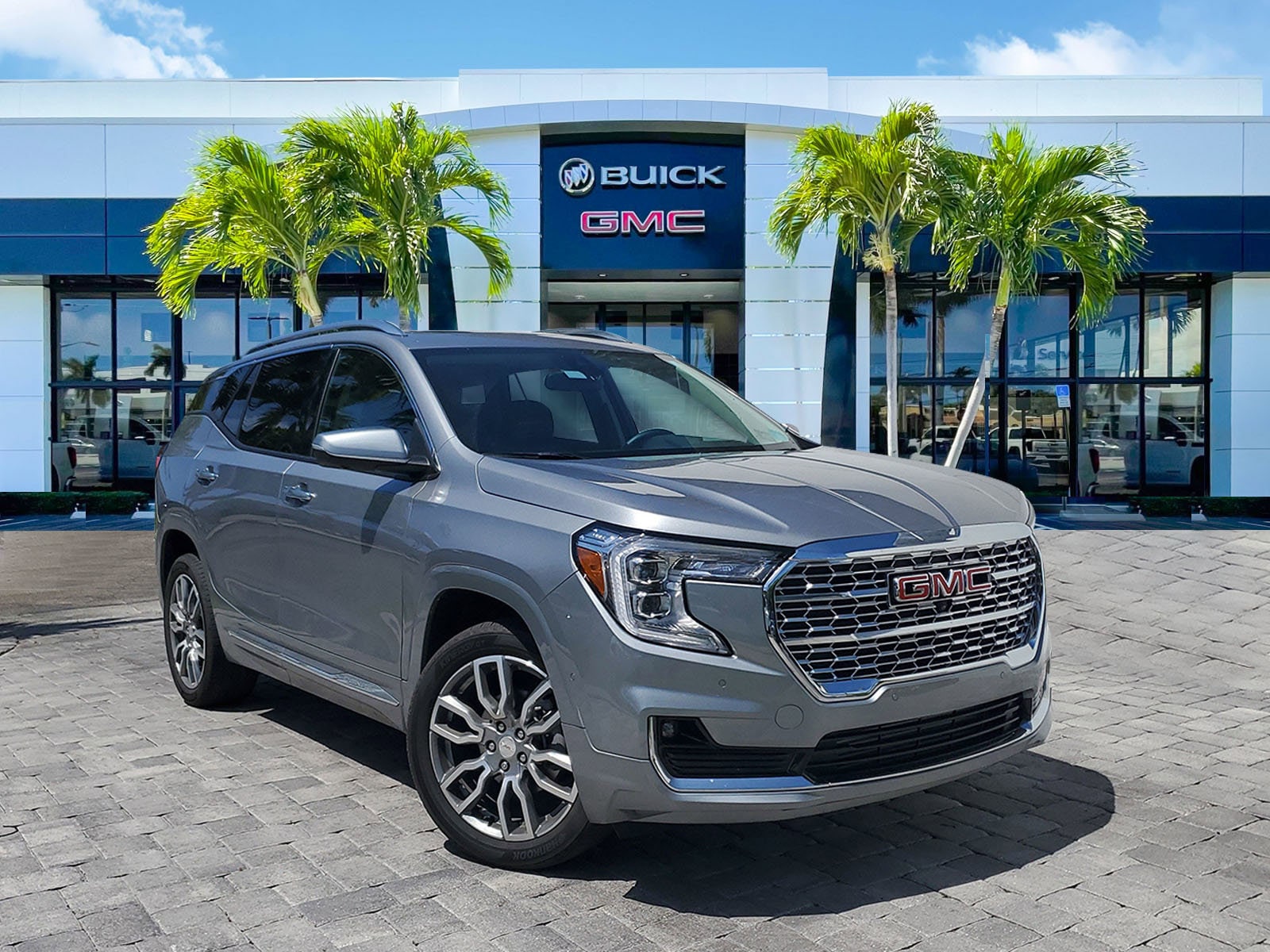 2024 GMC Terrain Denali AWD's photo