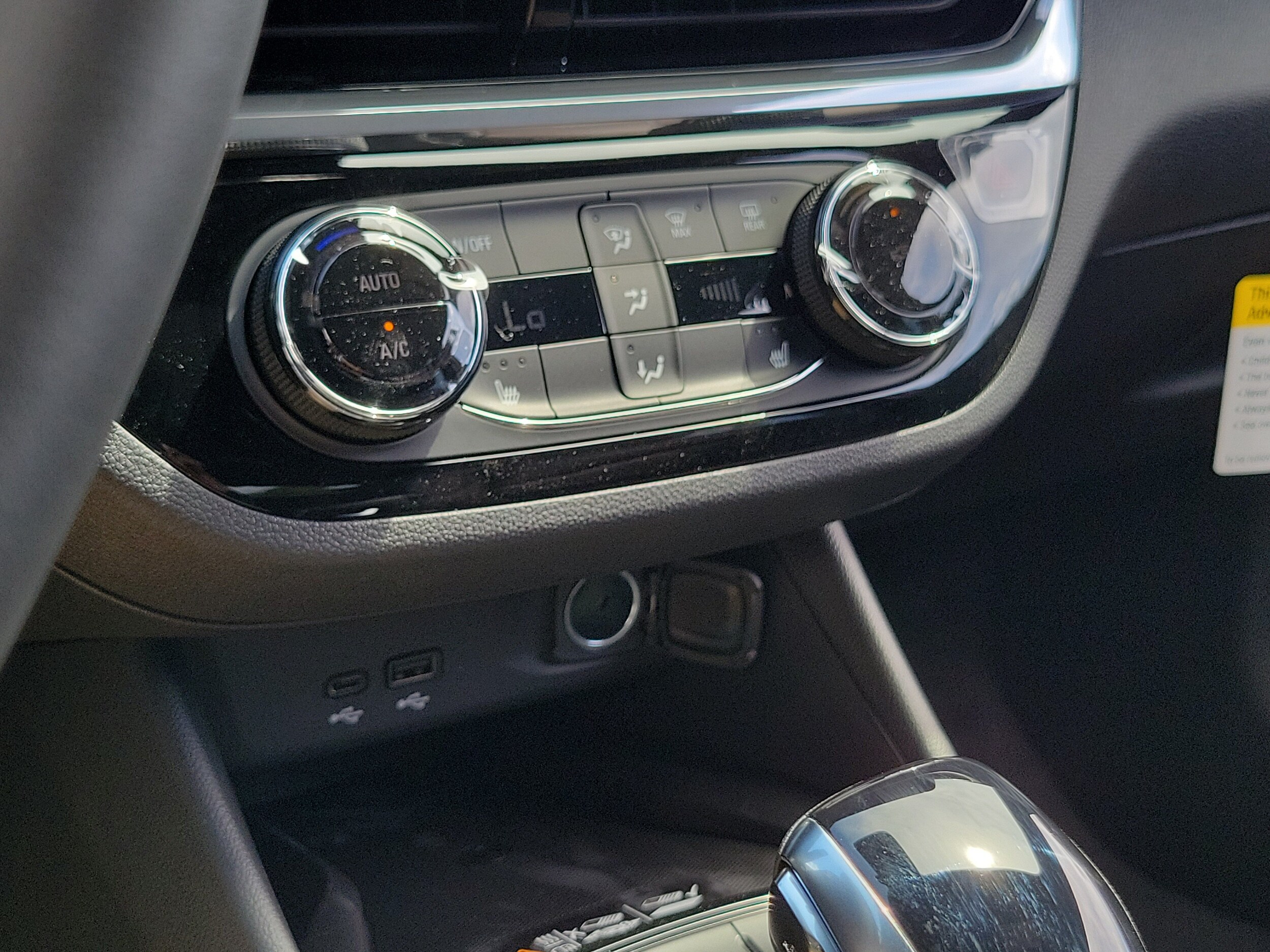2026 Buick Envista Sport Touring - Photo 30