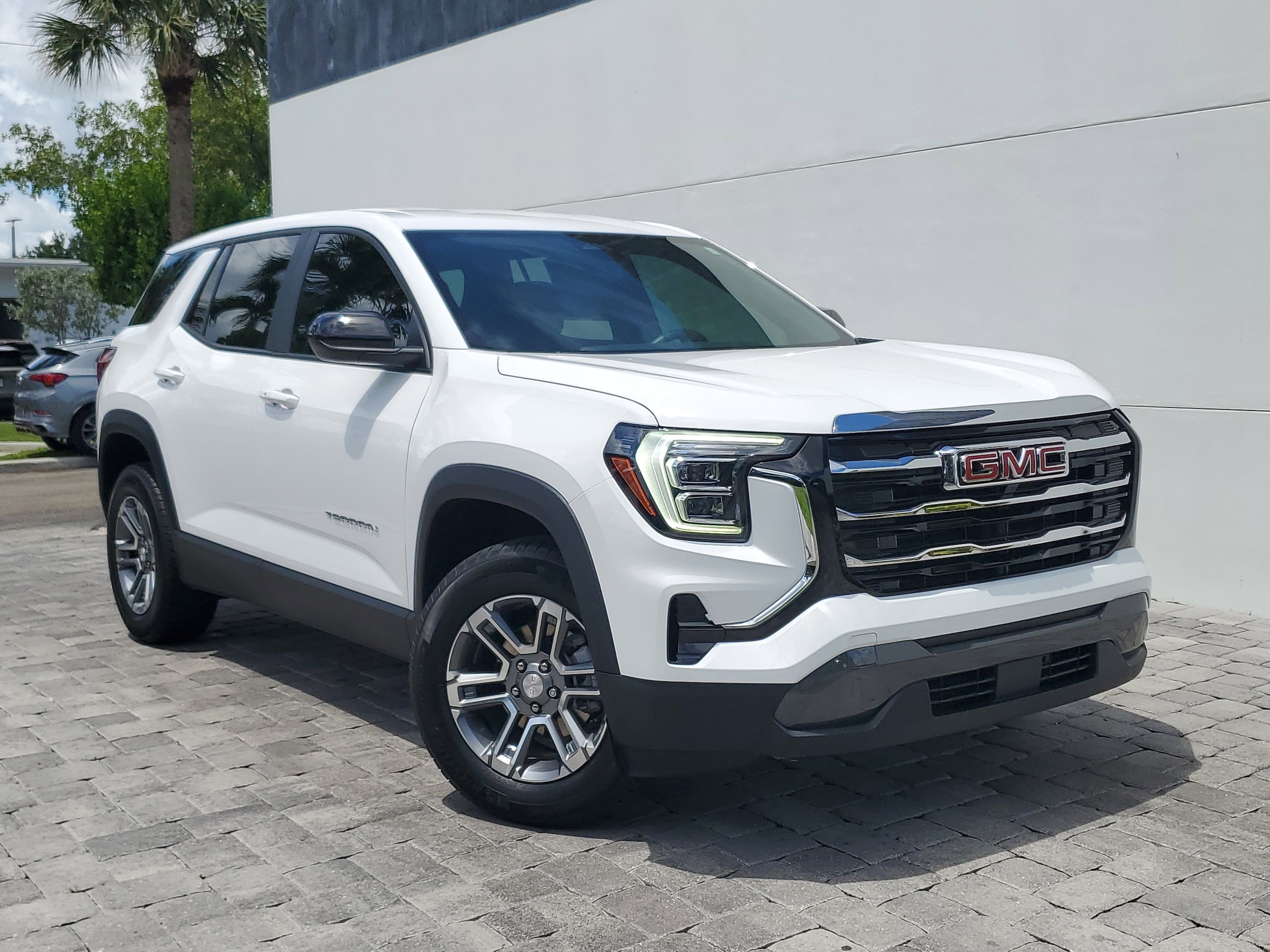 2025 GMC Terrain Elevation FWD's photo
