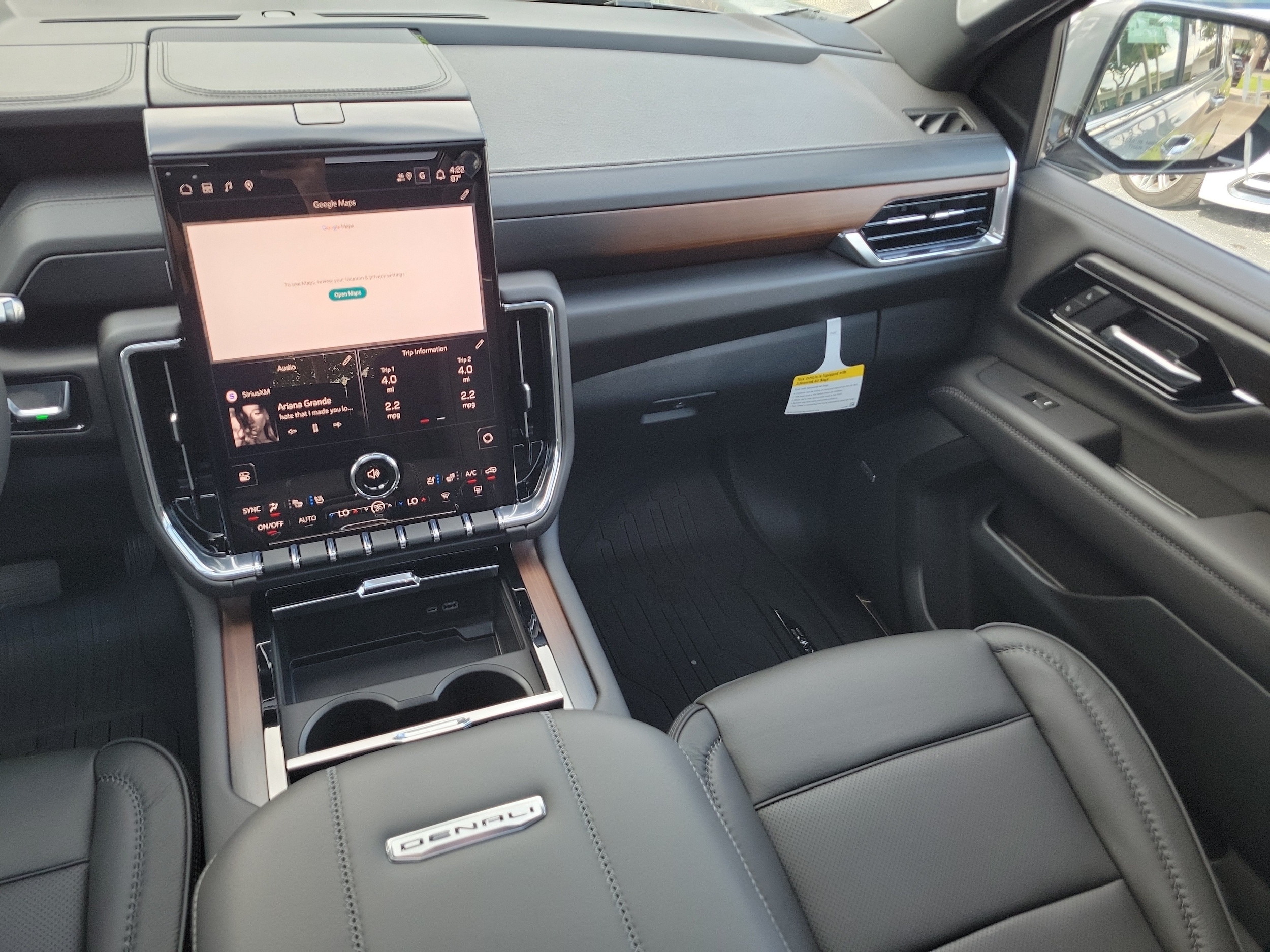 2026 GMC Yukon XL Denali - Photo 18