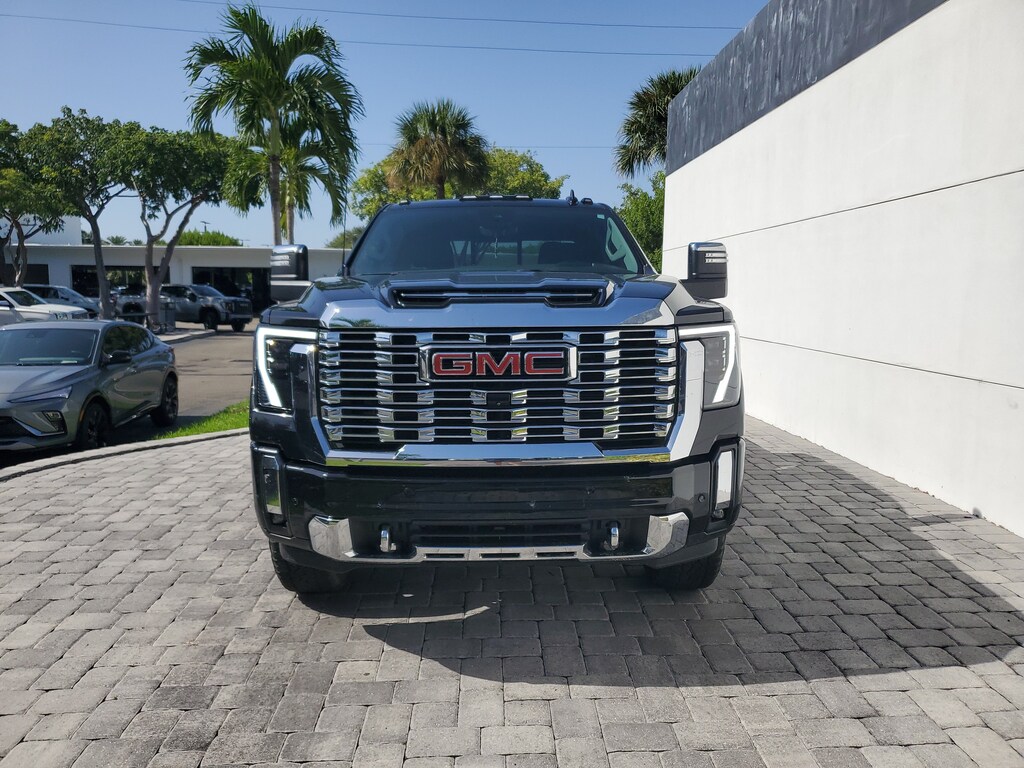Used 2025 GMC Sierra 2500 HD Denali Truck