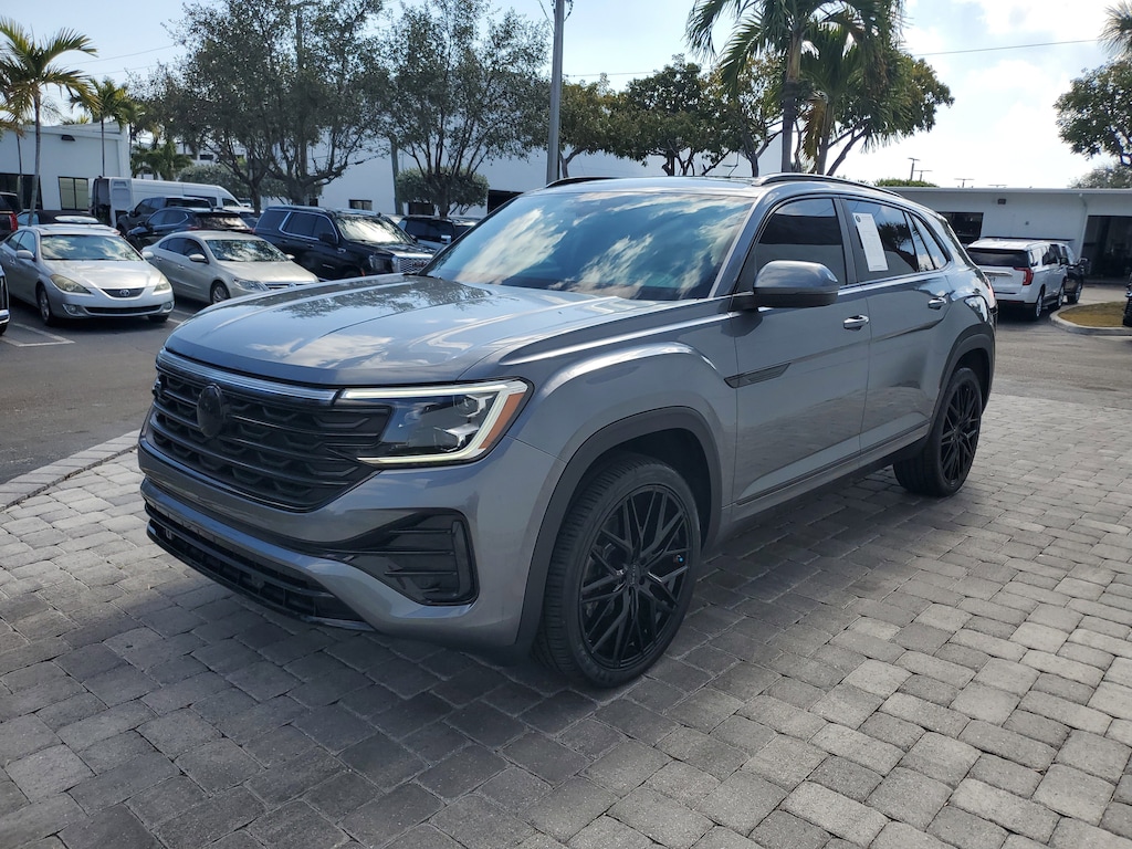 Used 2024 Volkswagen Atlas Cross Sport 2.0T SEL R-Line SUV