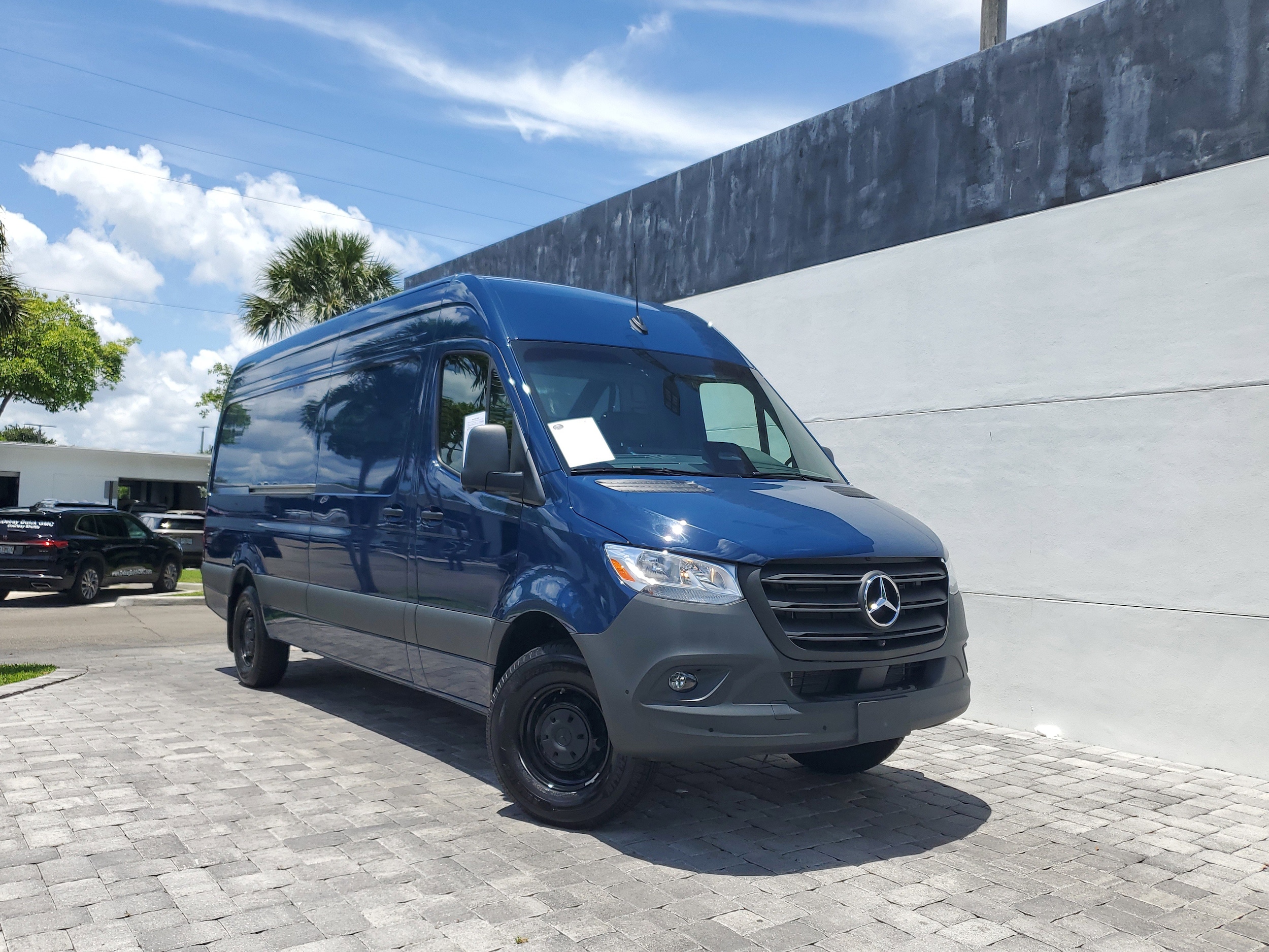 2026 Mercedes-Benz Sprinter 2500 170 WB High Roof's photo