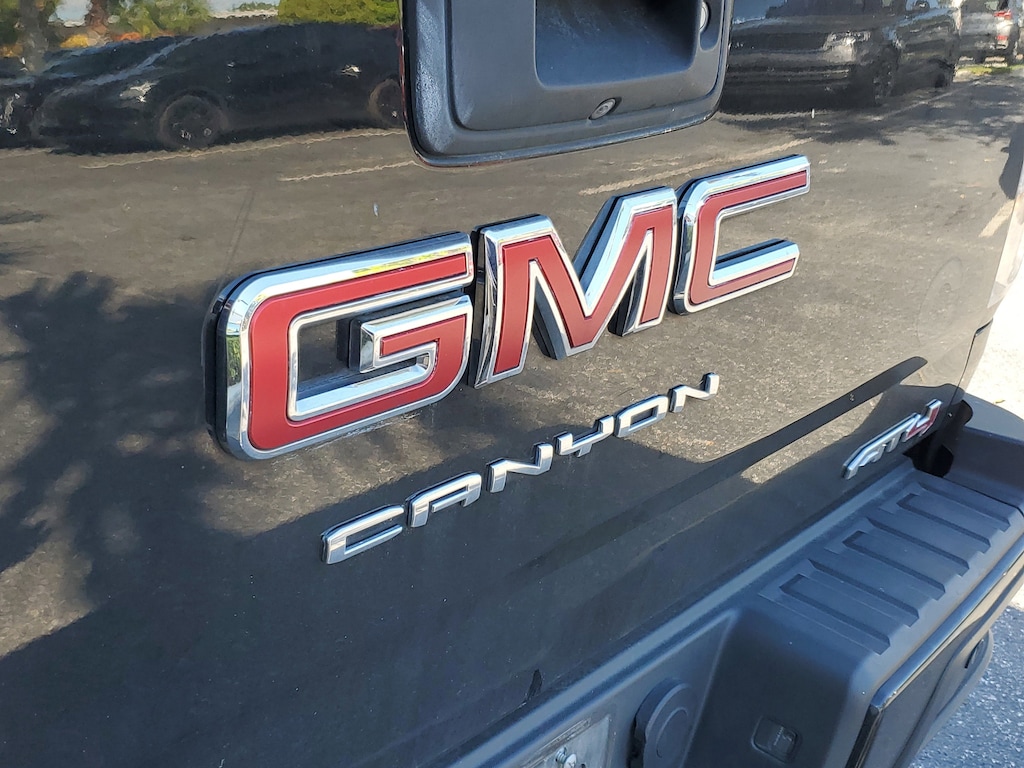 Used 2021 GMC Canyon AT4 - Leather Truck Crew Cab