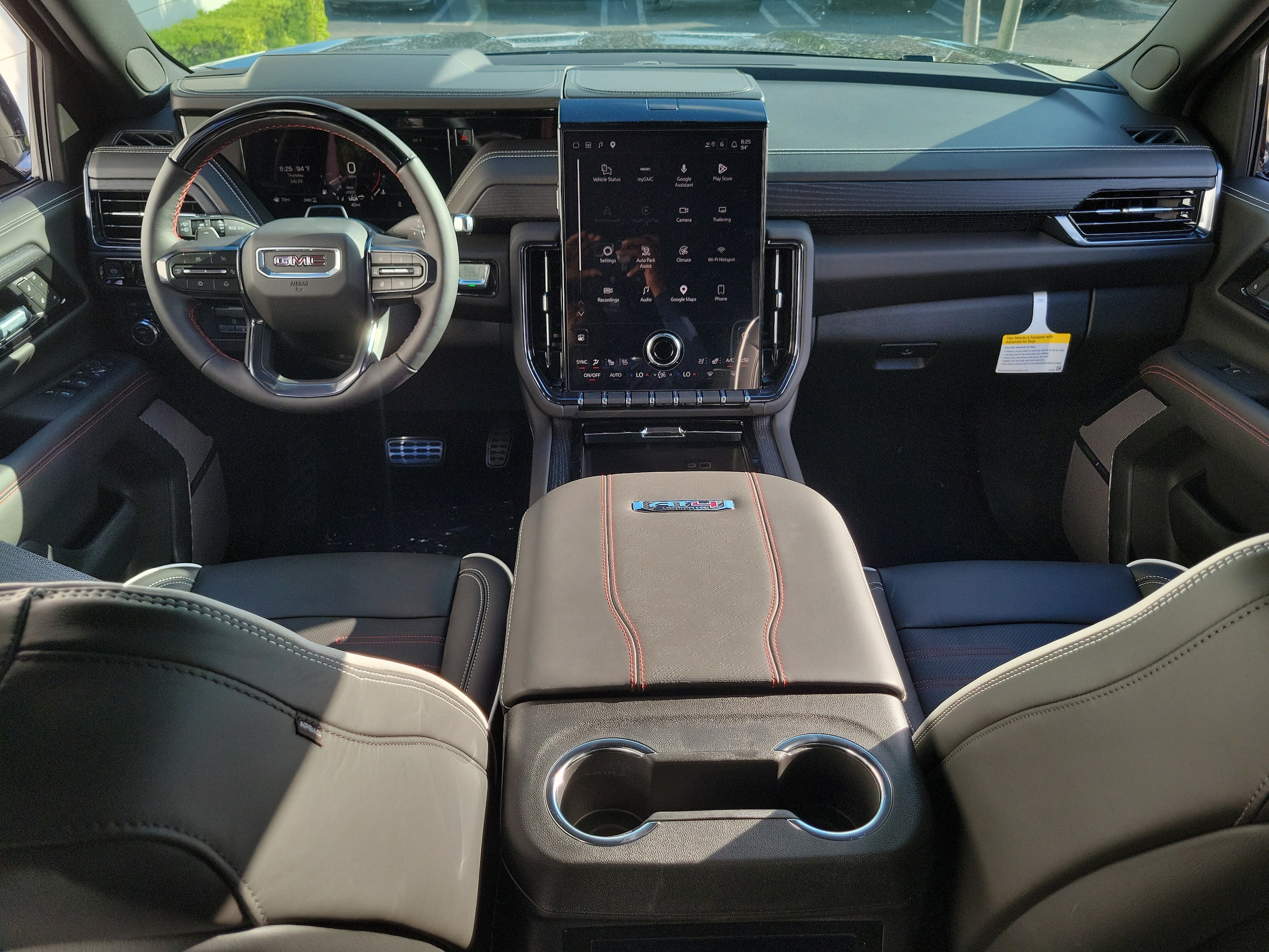 2026 GMC Yukon AT4 Ultimate - Photo 17