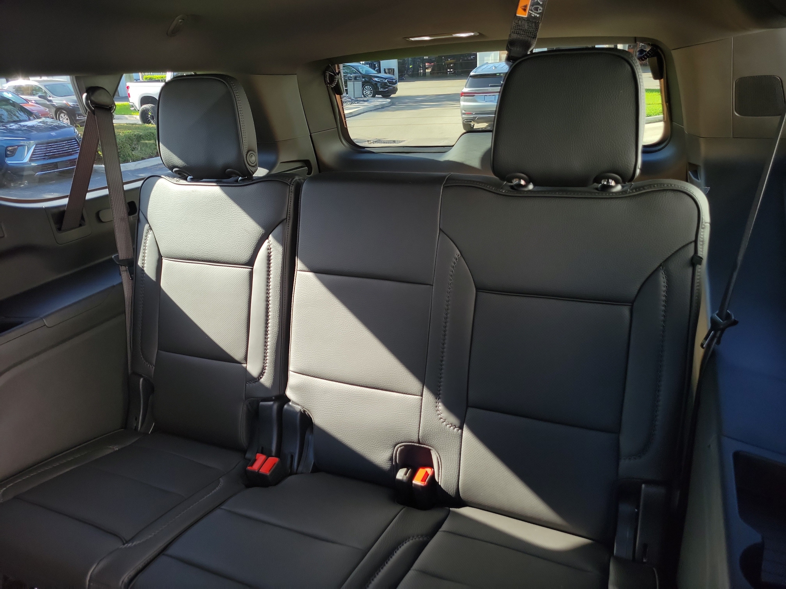2026 GMC Yukon XL Denali - Photo 13