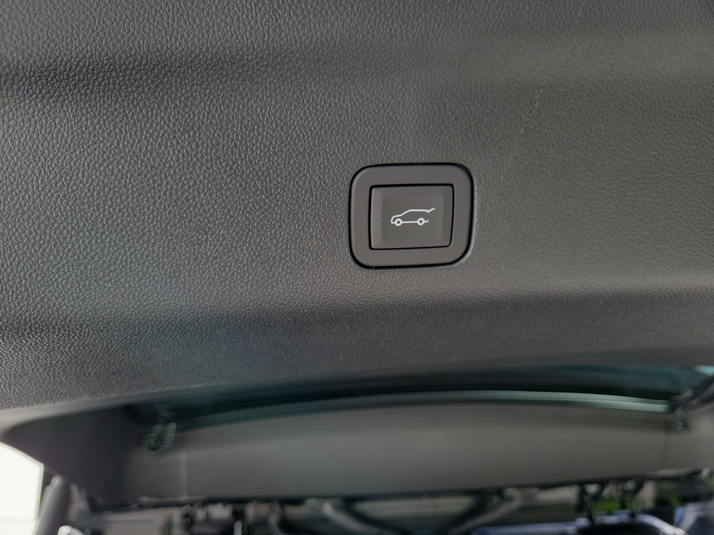 2026 GMC Yukon XL AT4 Ultimate - Photo 10
