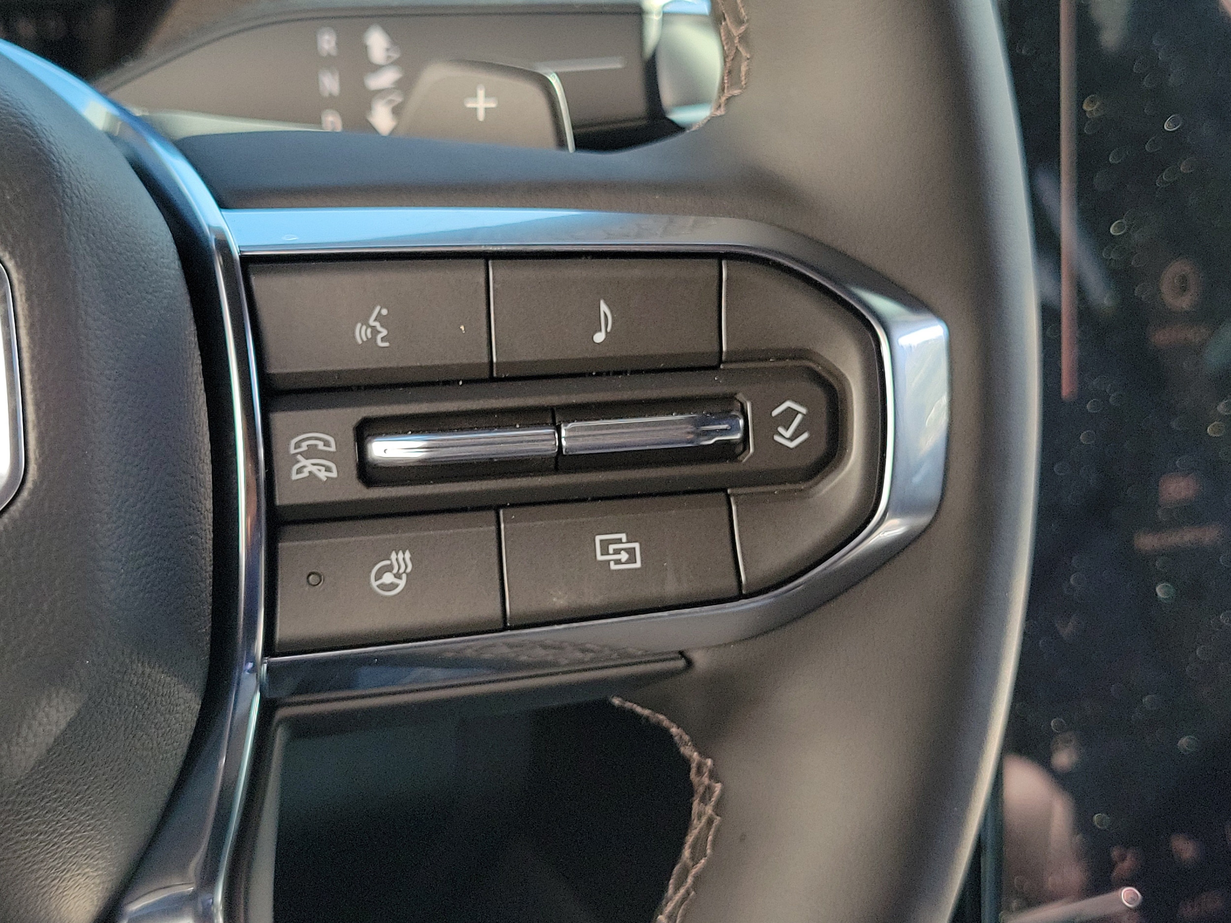2026 GMC Yukon XL Denali - Photo 27