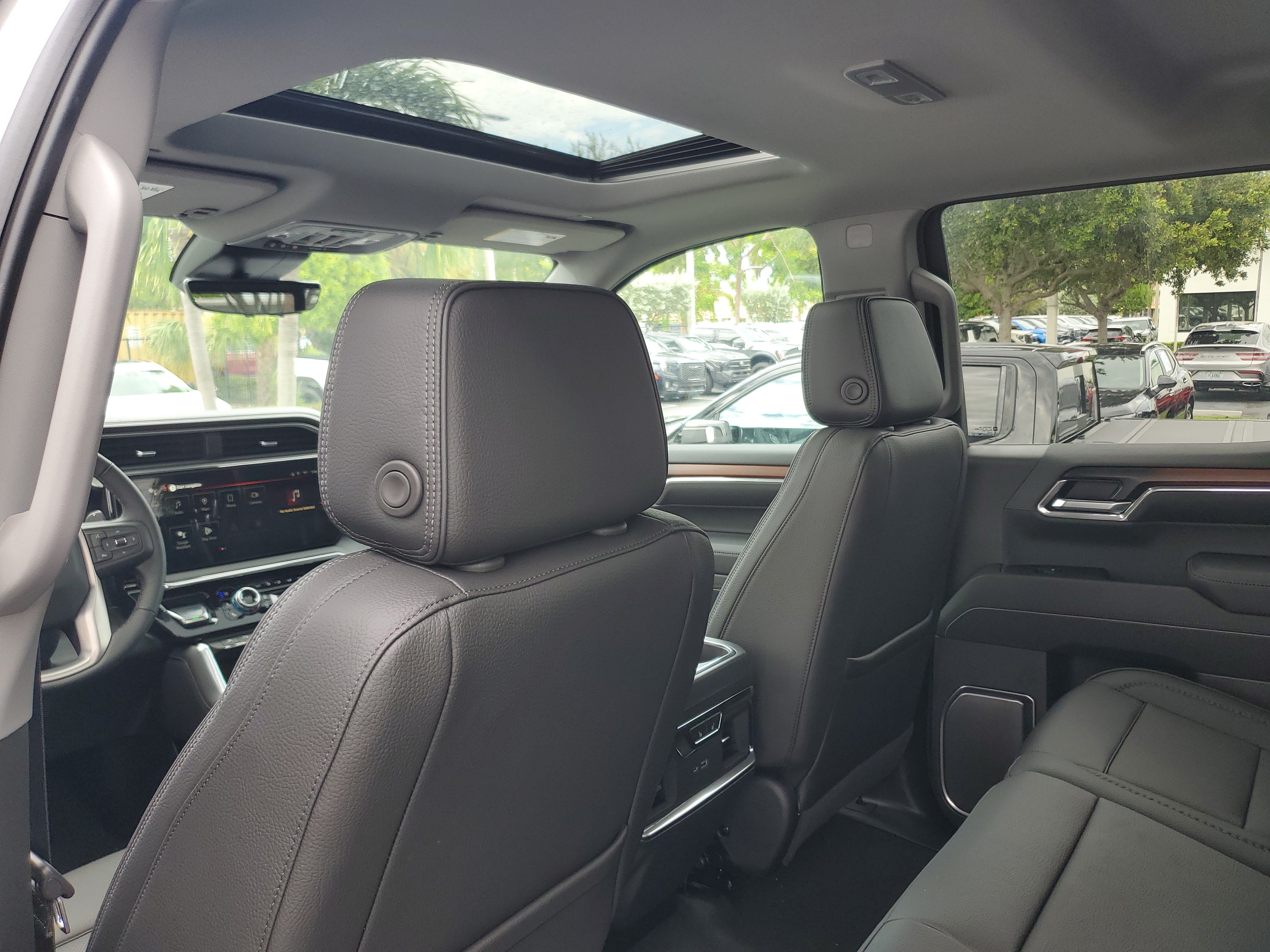 2026 GMC Sierra 1500 Denali - Photo 14