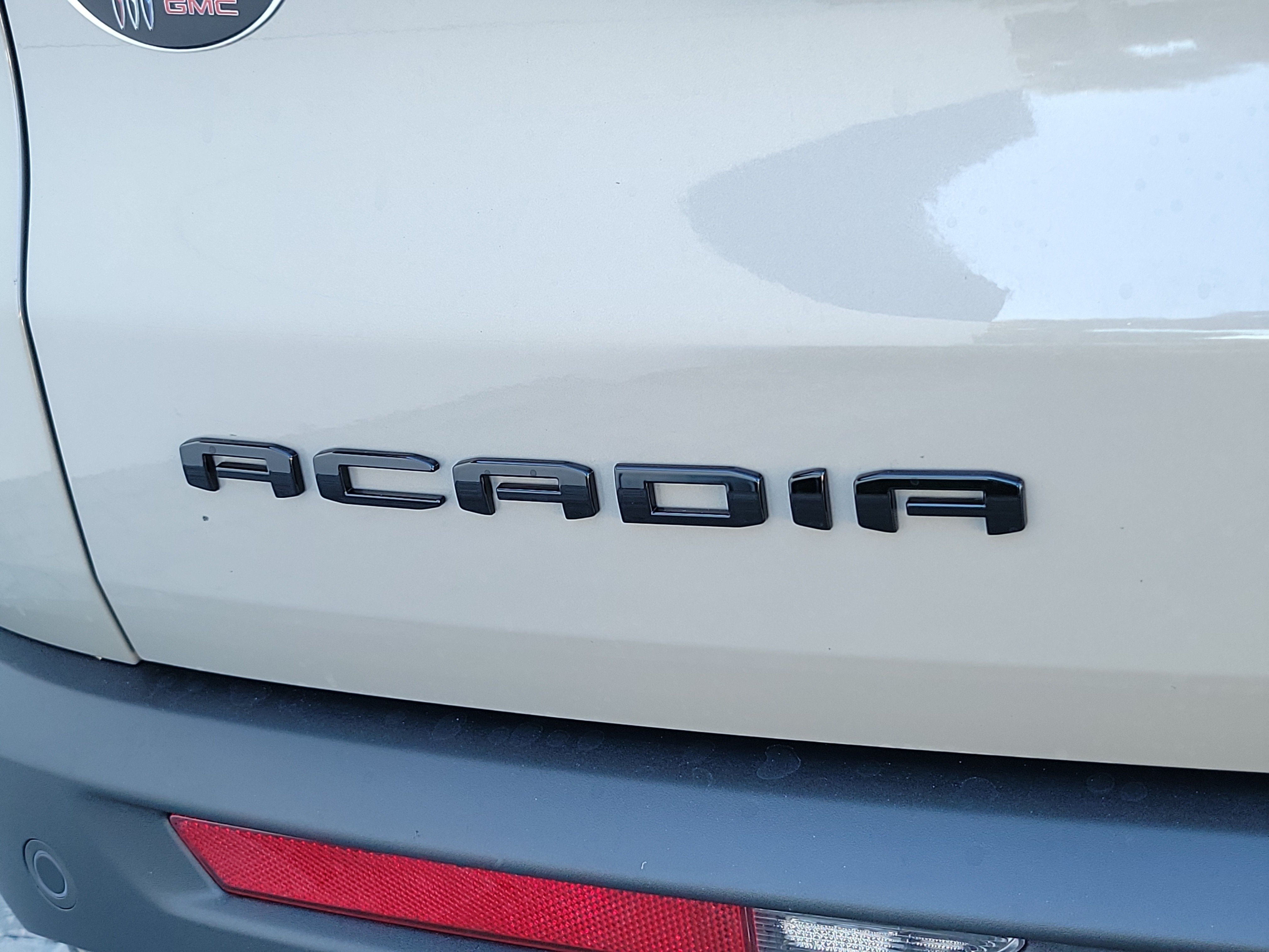 2027 GMC Acadia AT4 - Photo 8