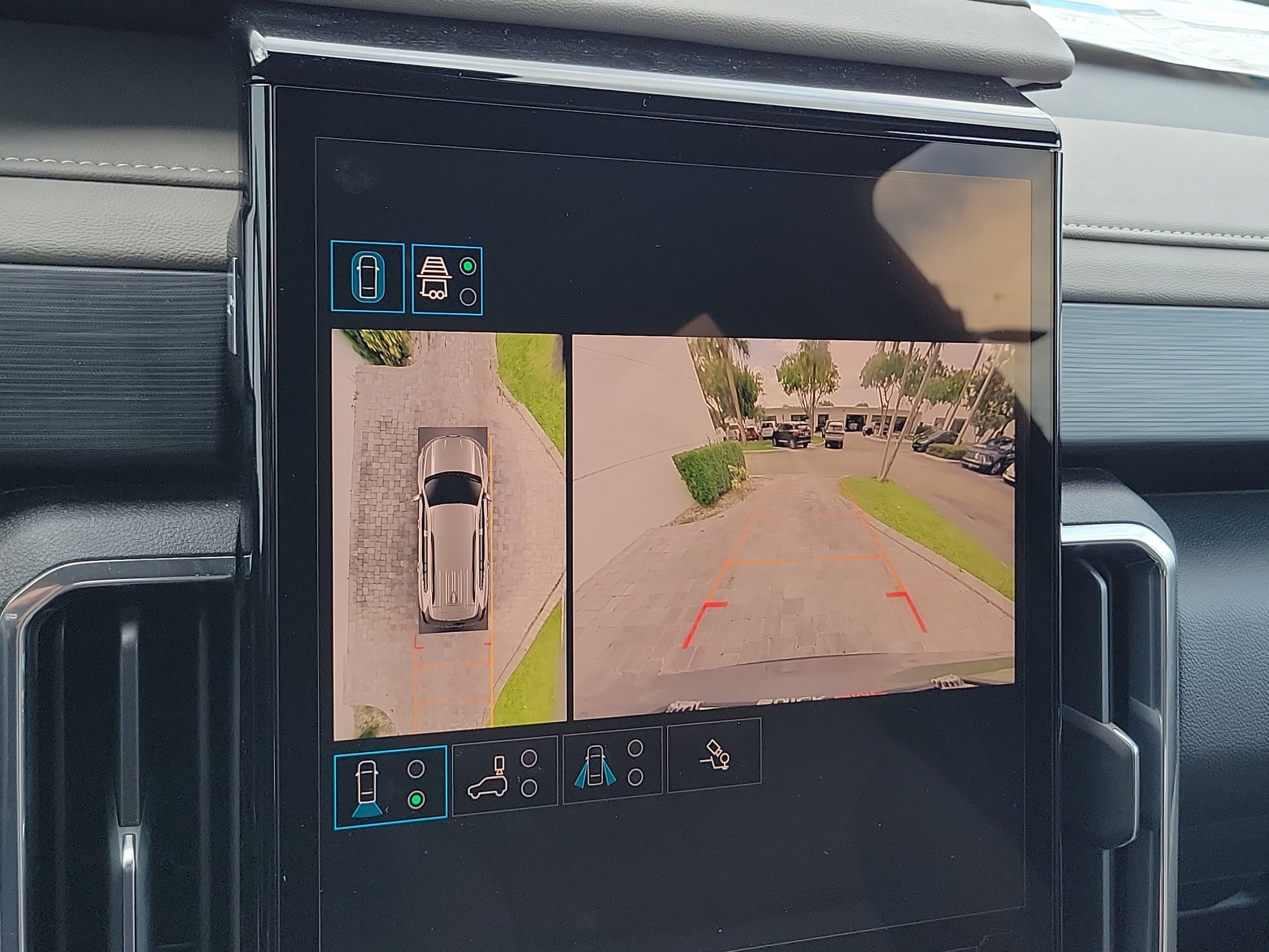 2026 GMC Acadia Elevation - Photo 28