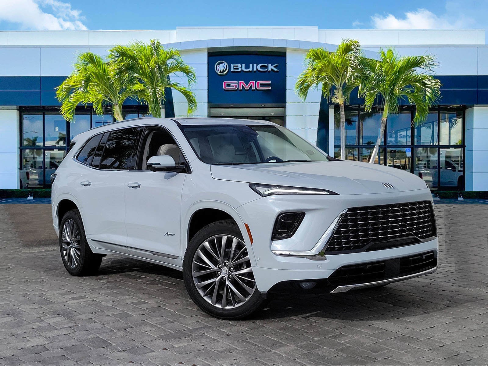 2026 Buick Enclave Avenir's photo
