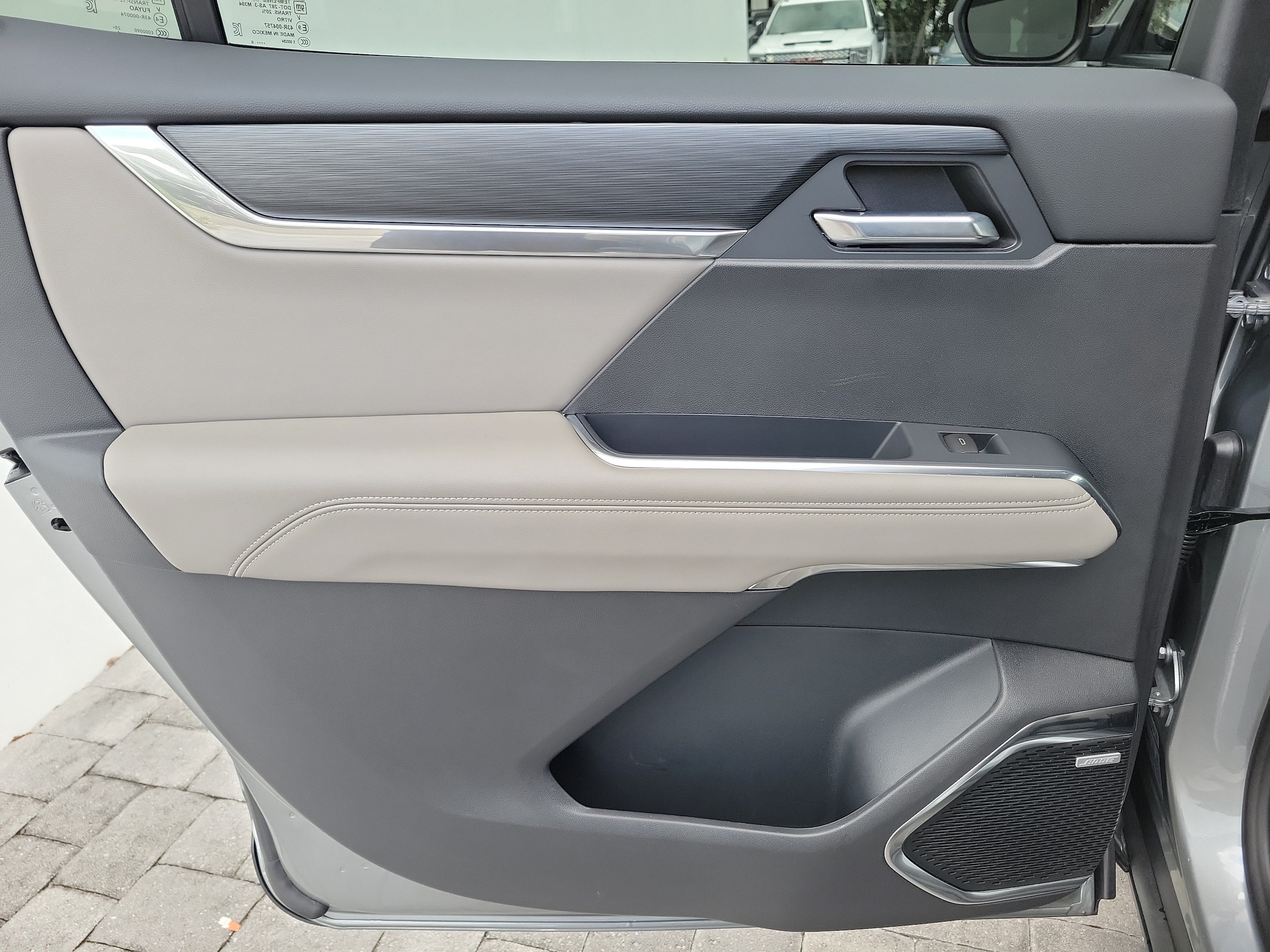 2026 GMC Acadia Elevation - Photo 12