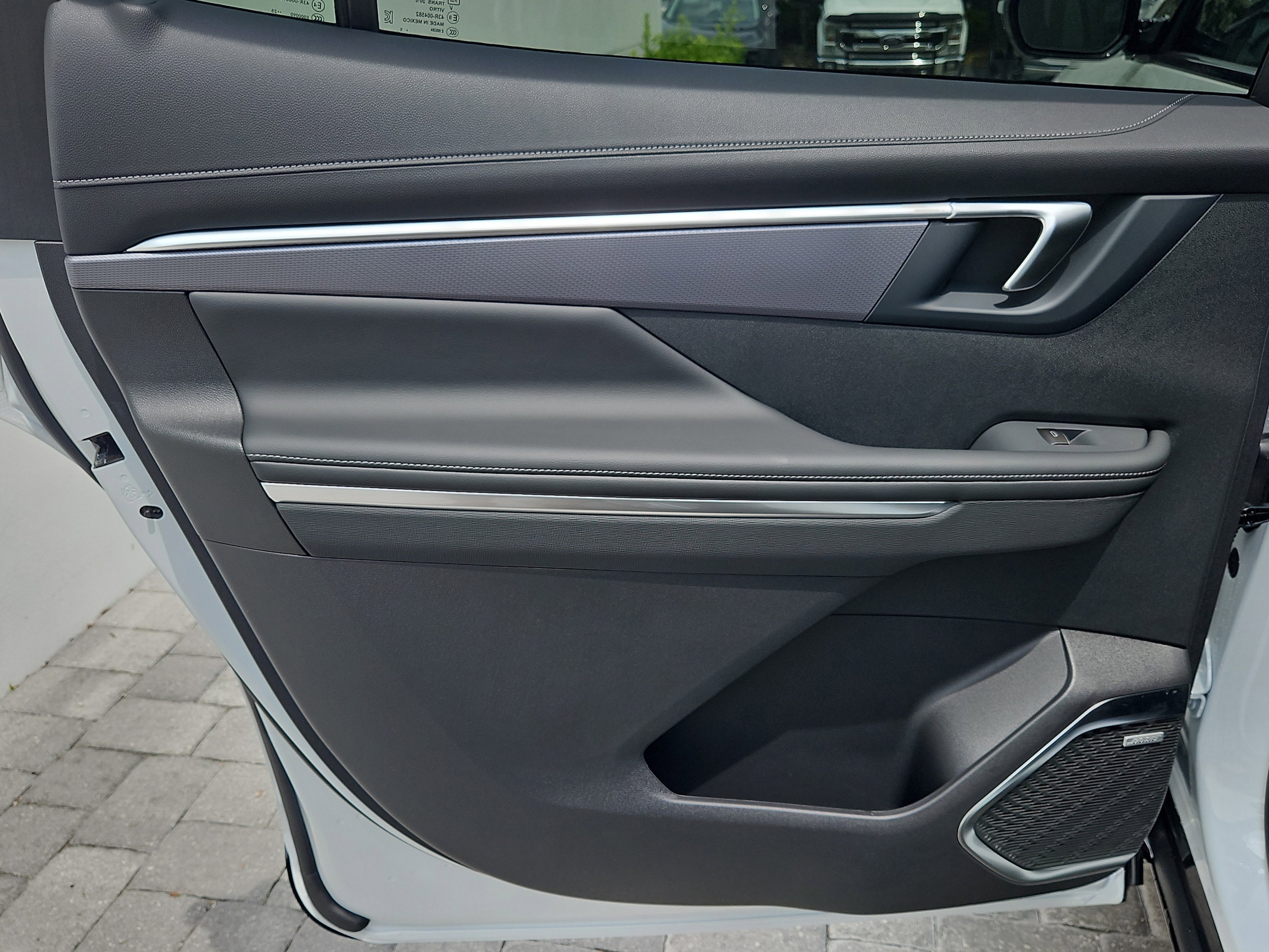 2026 Buick Enclave Sport Touring - Photo 17
