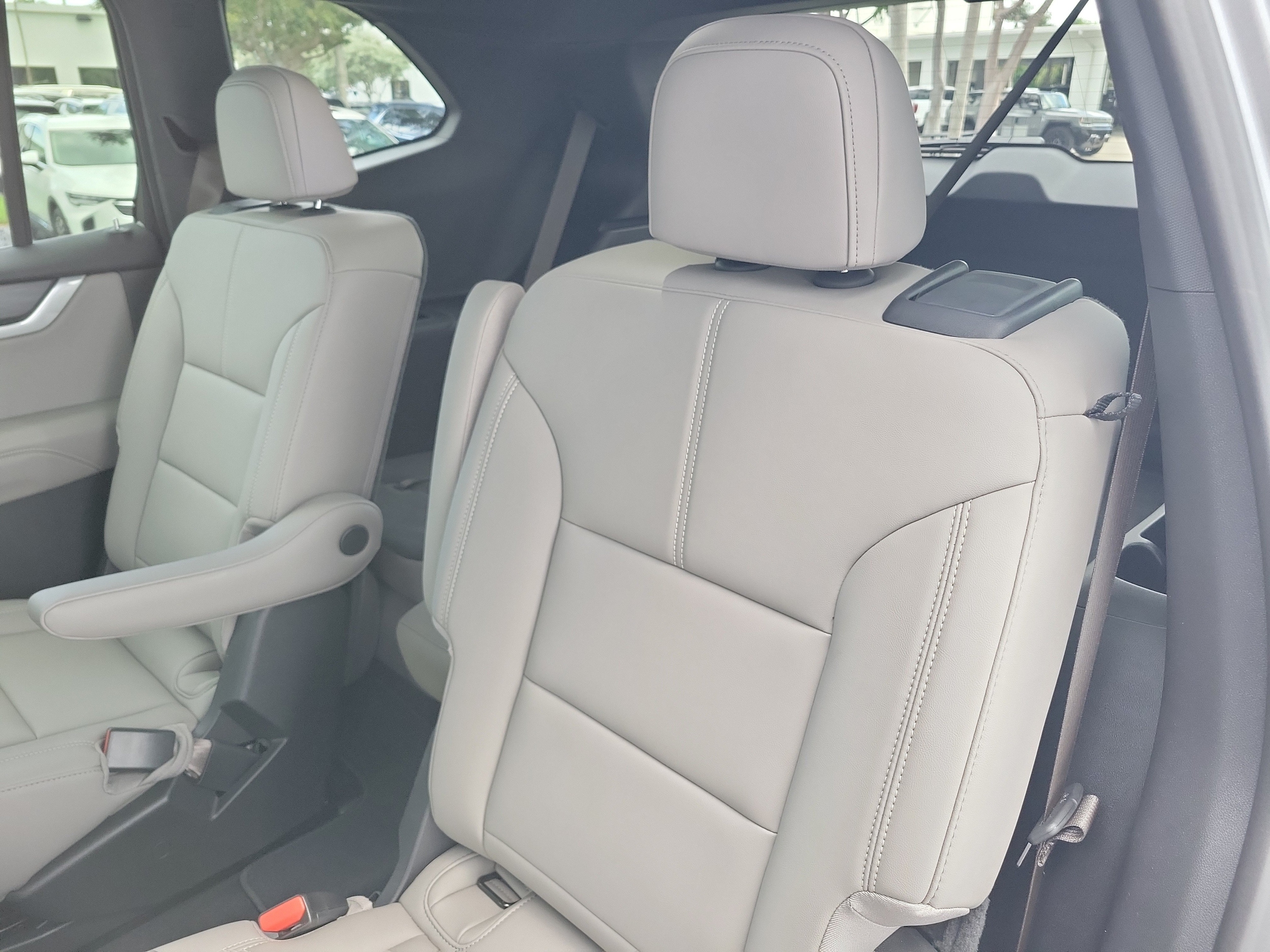 2026 GMC Acadia Elevation - Photo 13