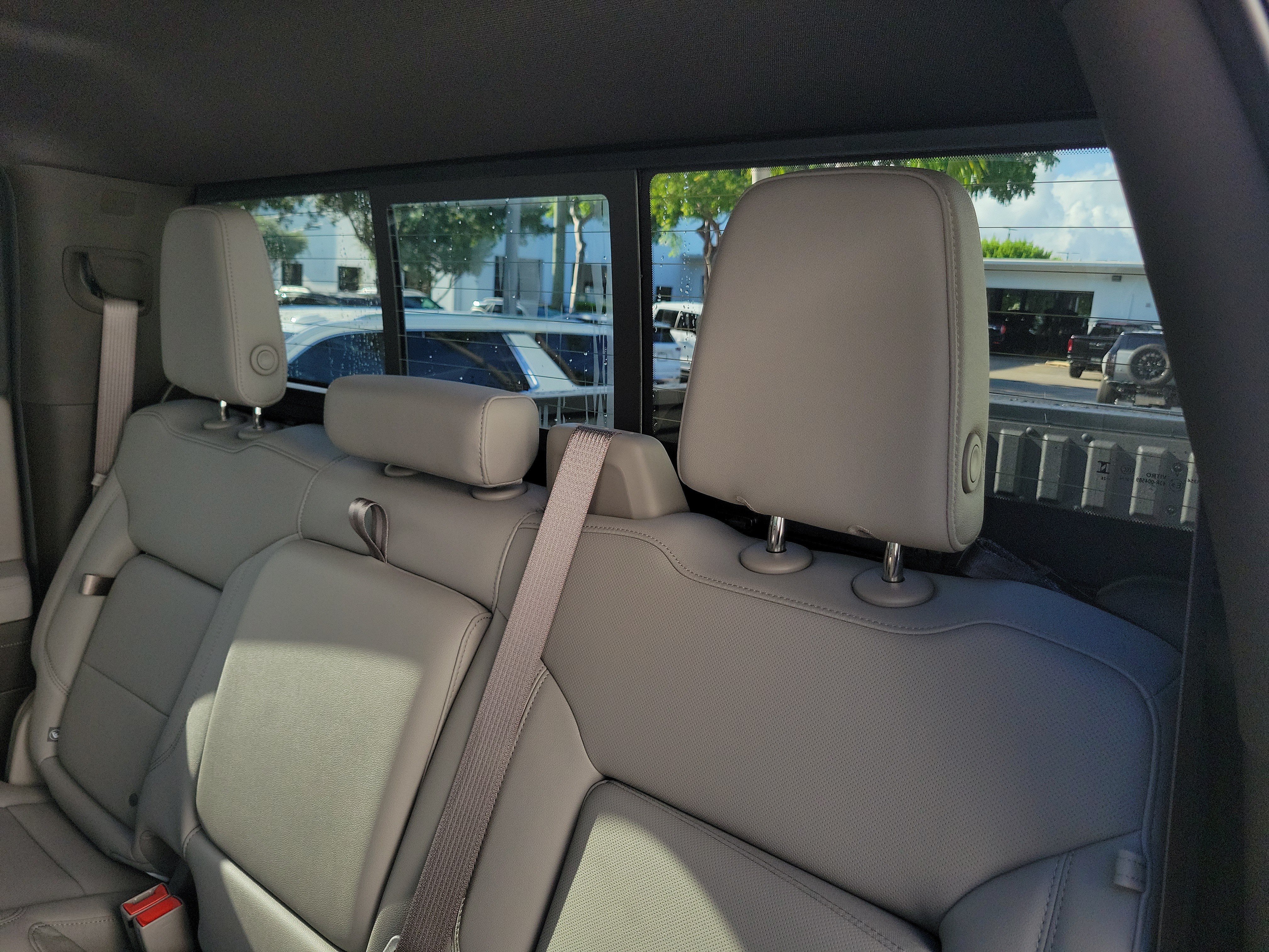 2026 GMC Sierra 1500 SLT - Photo 13