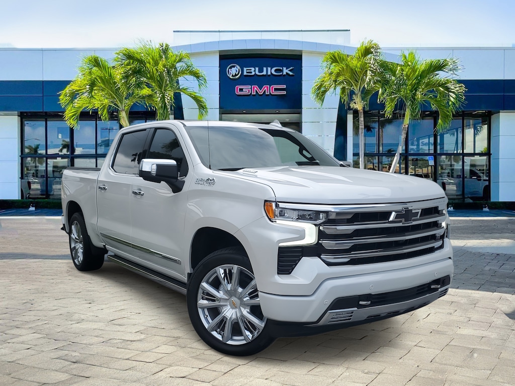 Used 2025 Chevrolet Silverado 1500 High Country Truck Crew Cab