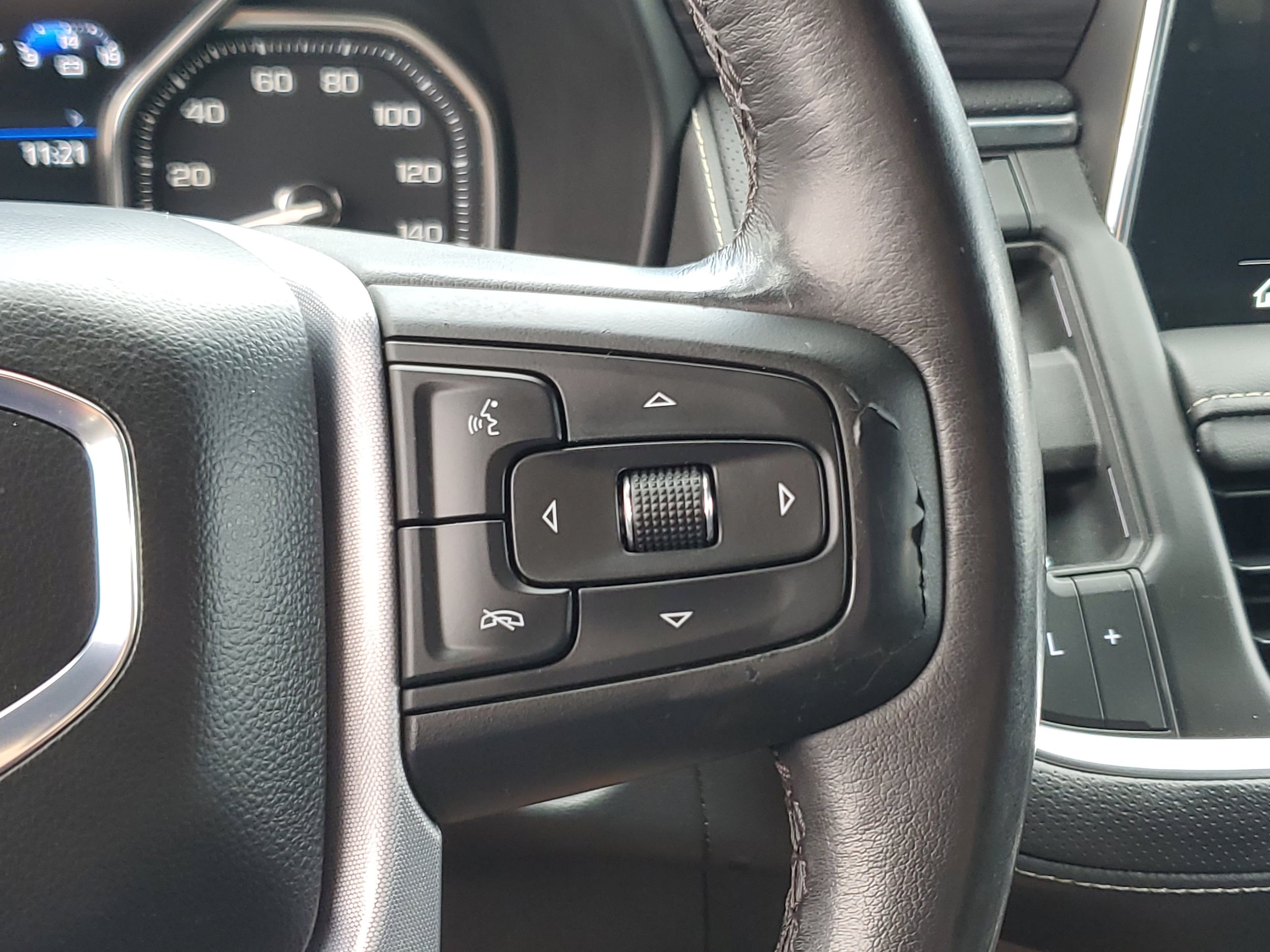 2021 GMC Yukon SLT - Photo 25