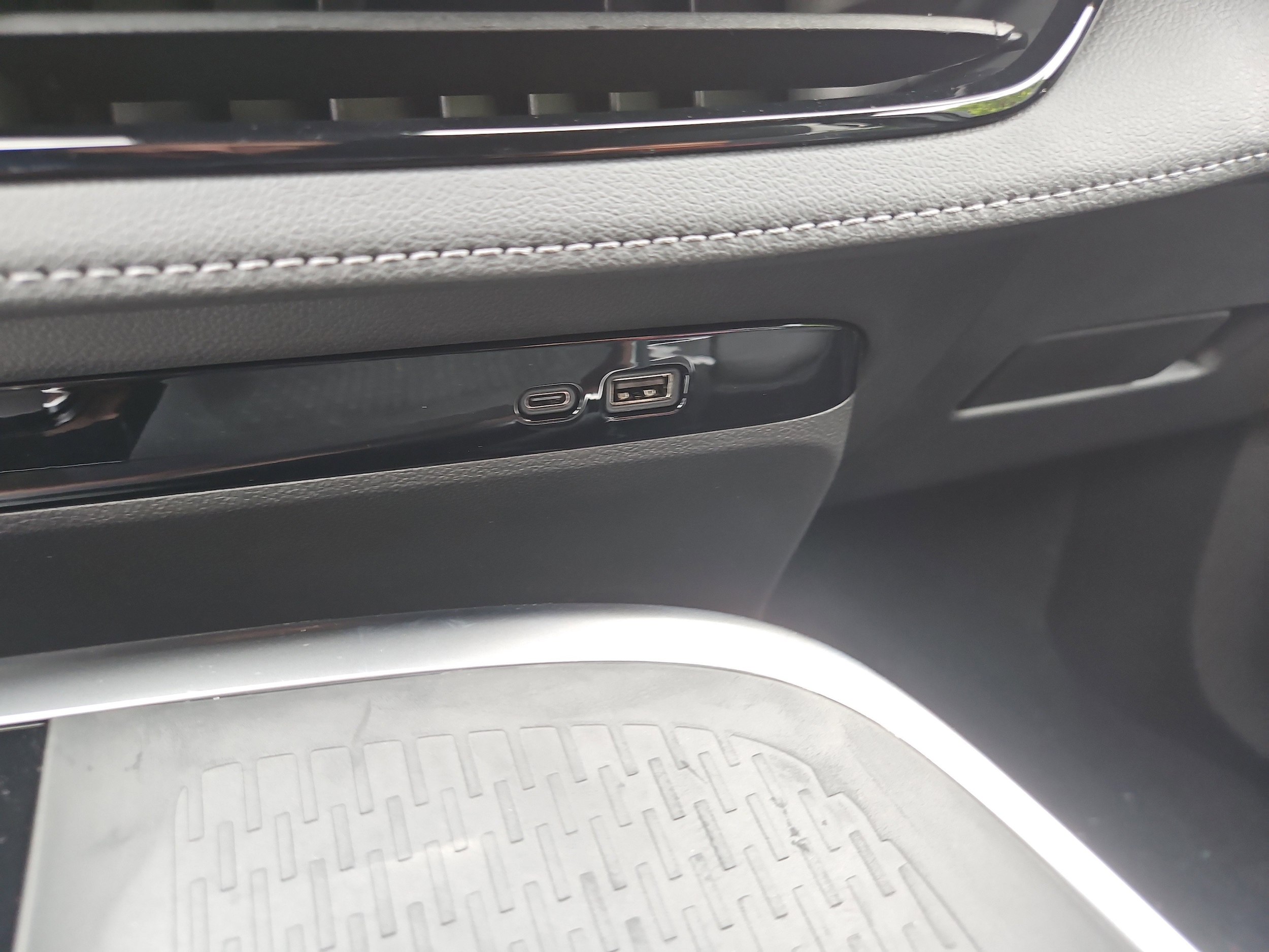 2026 Buick Enclave Sport Touring - Photo 28
