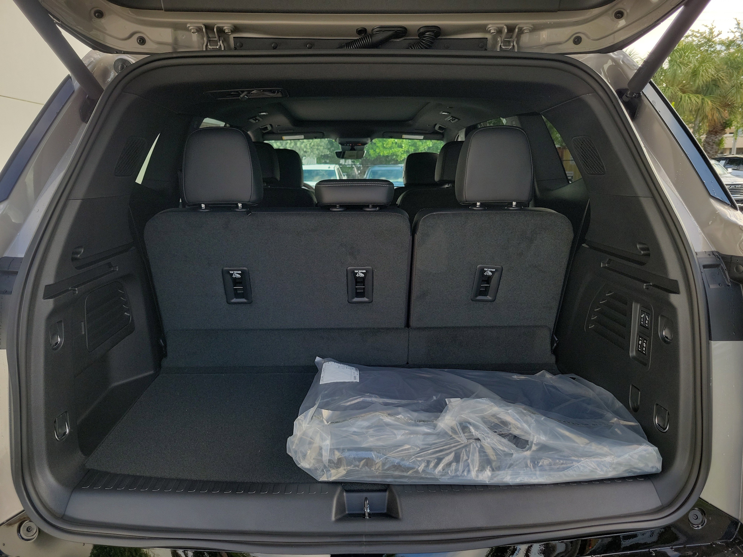 2026 Buick Enclave Sport Touring - Photo 8