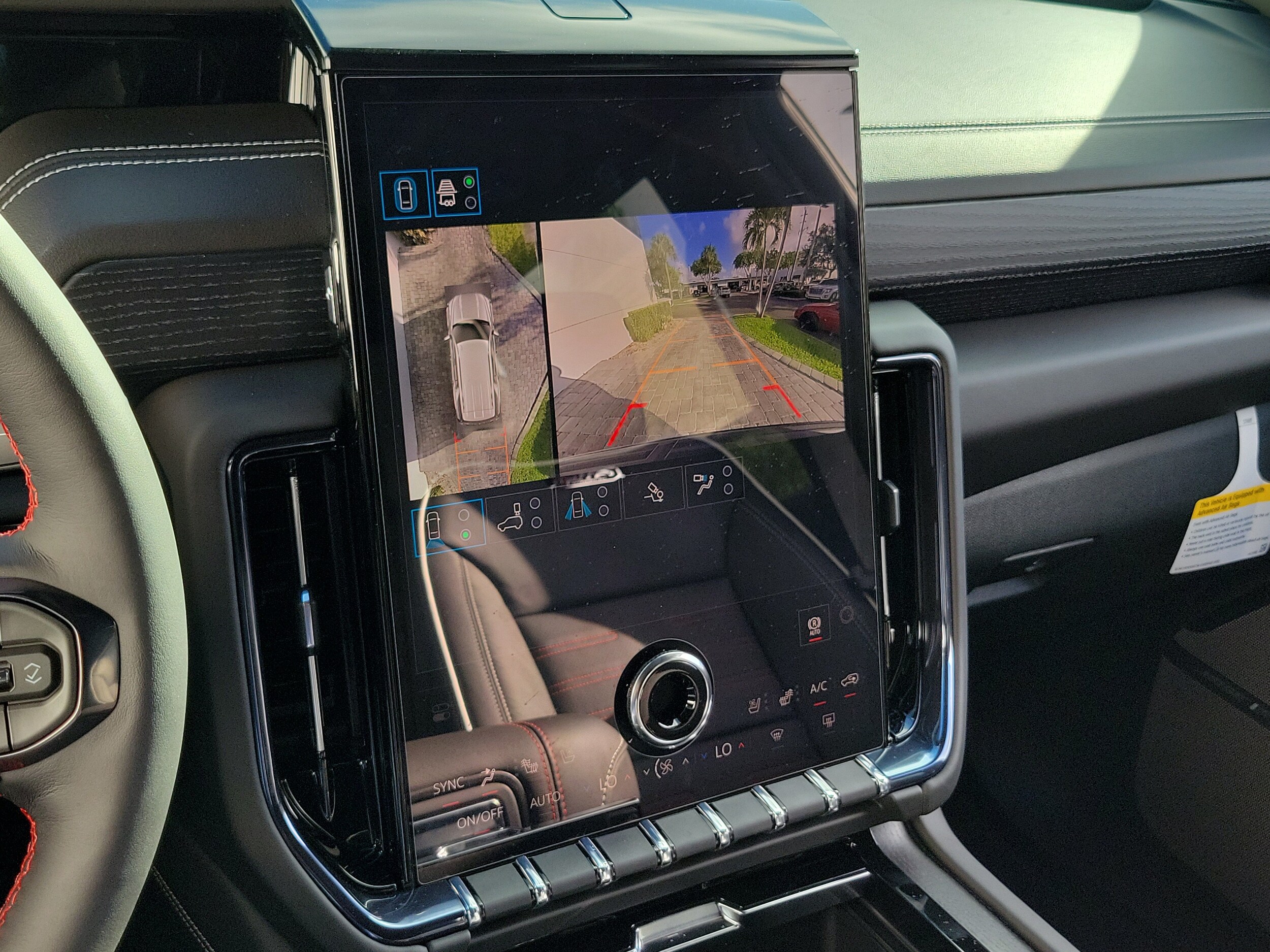 2026 GMC Yukon AT4 Ultimate - Photo 31