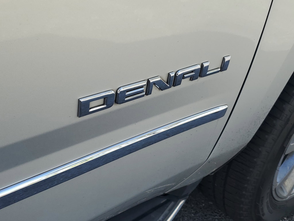 Used 2020 GMC Yukon Denali SUV