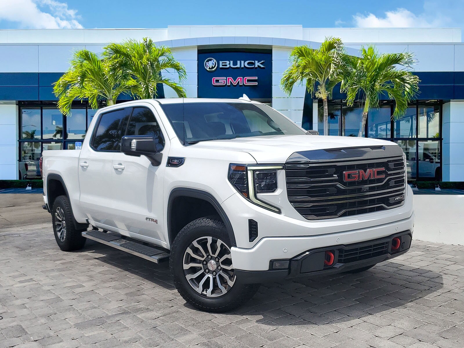 2023 GMC Sierra 4WD Crew Cab Short Box AT4's photo
