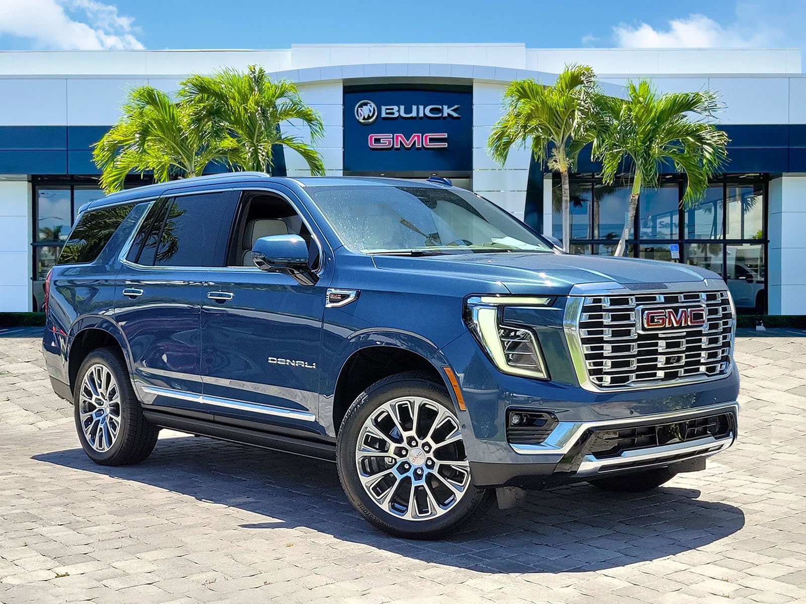 2026 GMC Yukon 4WD Denali's photo