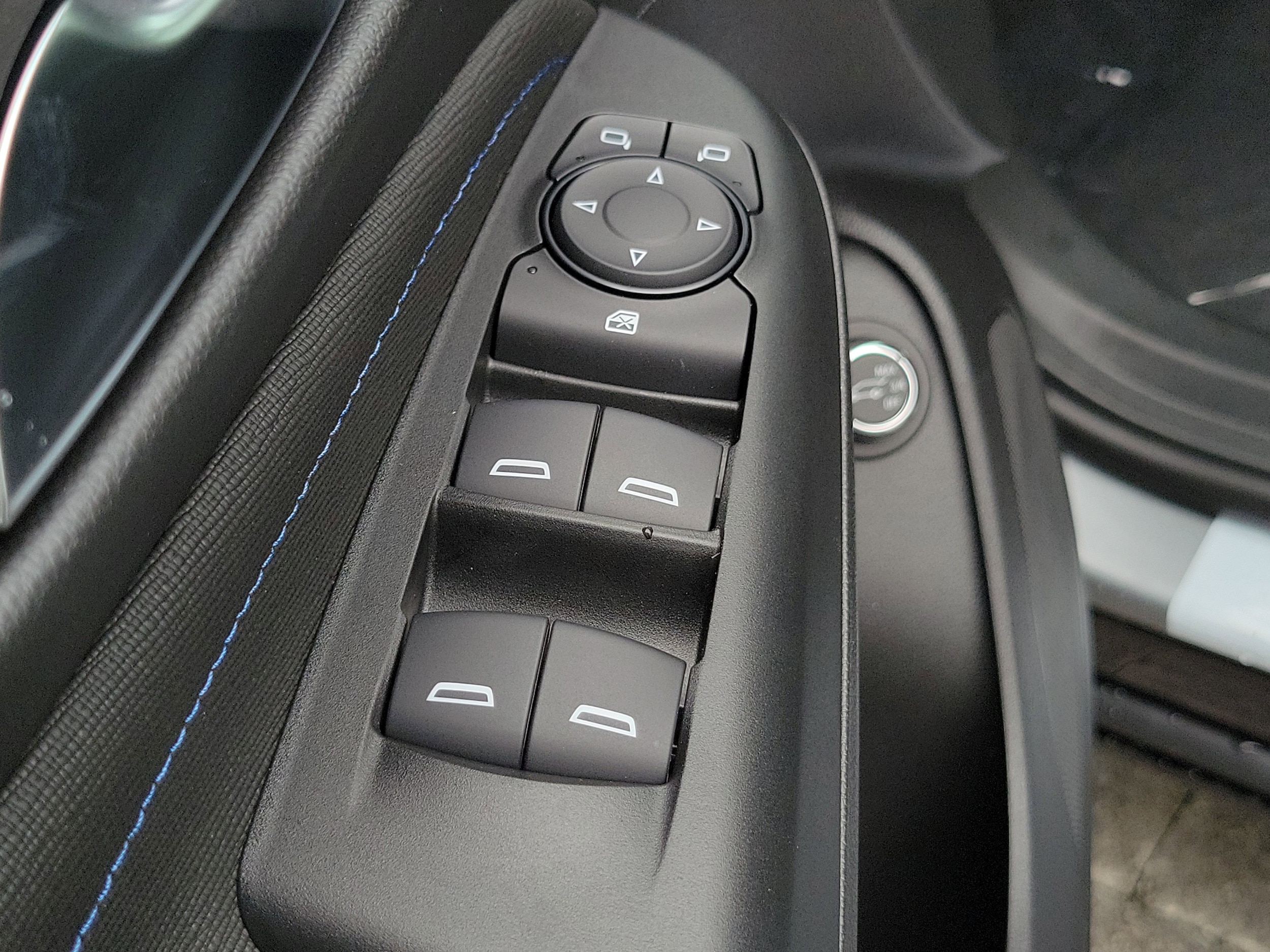 2026 Buick Envista Sport Touring - Photo 19