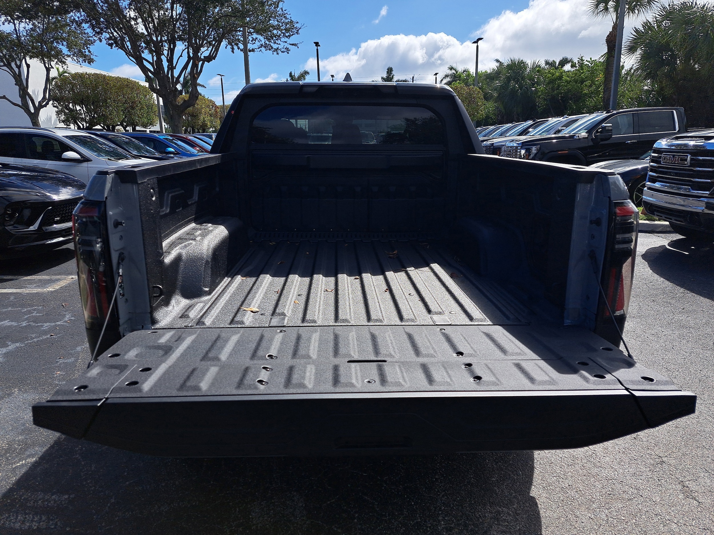 2026 GMC Sierra EV Elevation - Photo 9