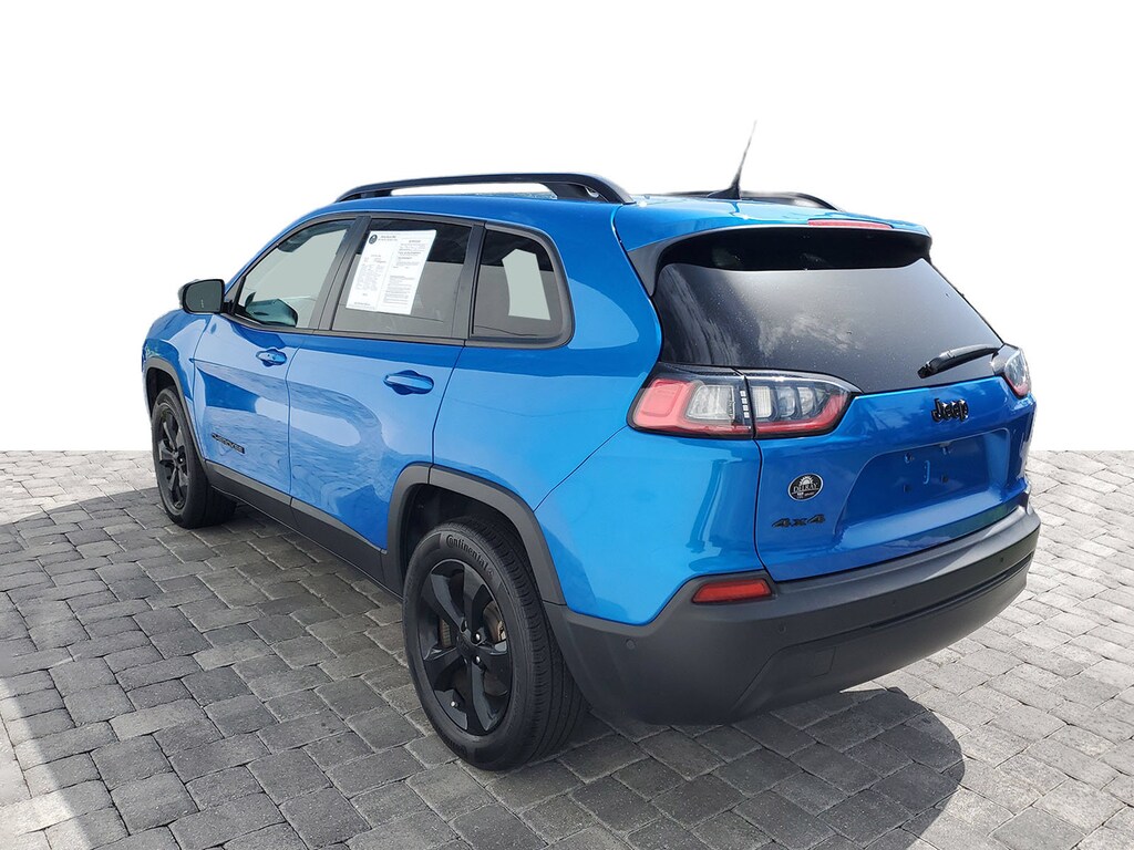 Used 2023 Jeep Cherokee Altitude Lux 4x4 SUV