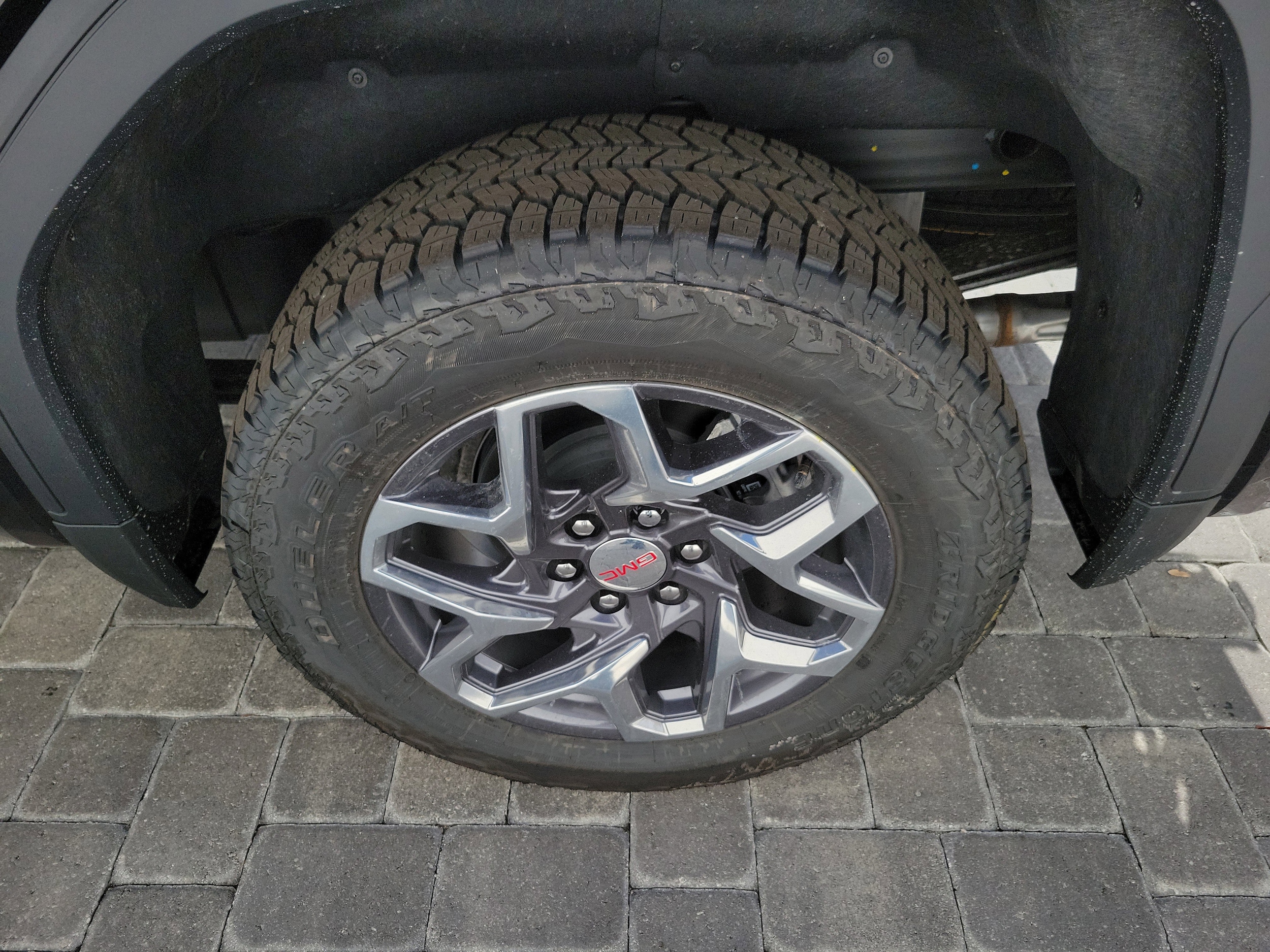 2026 GMC Sierra 1500 SLE - Photo 11