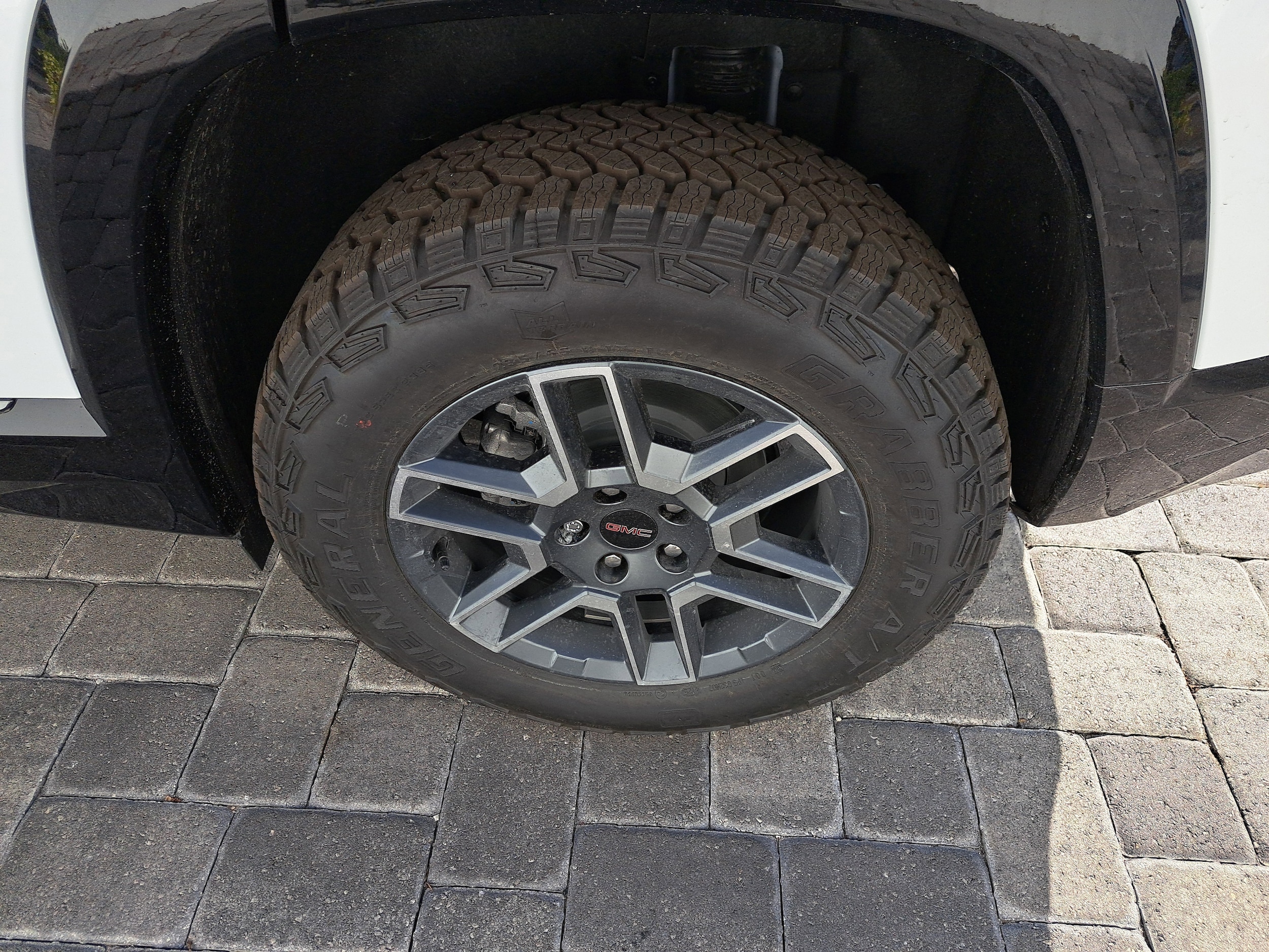 2026 GMC Terrain AT4 - Photo 11