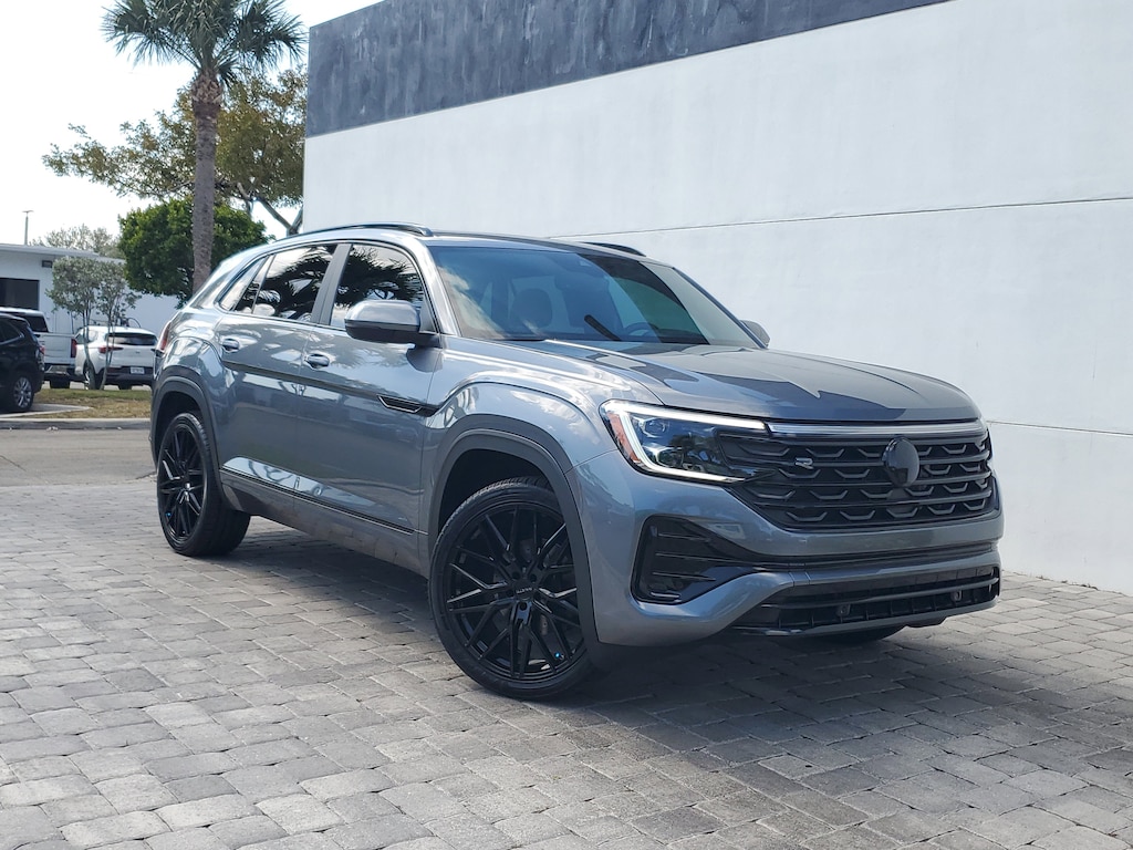 Used 2024 Volkswagen Atlas Cross Sport 2.0T SEL R-Line SUV