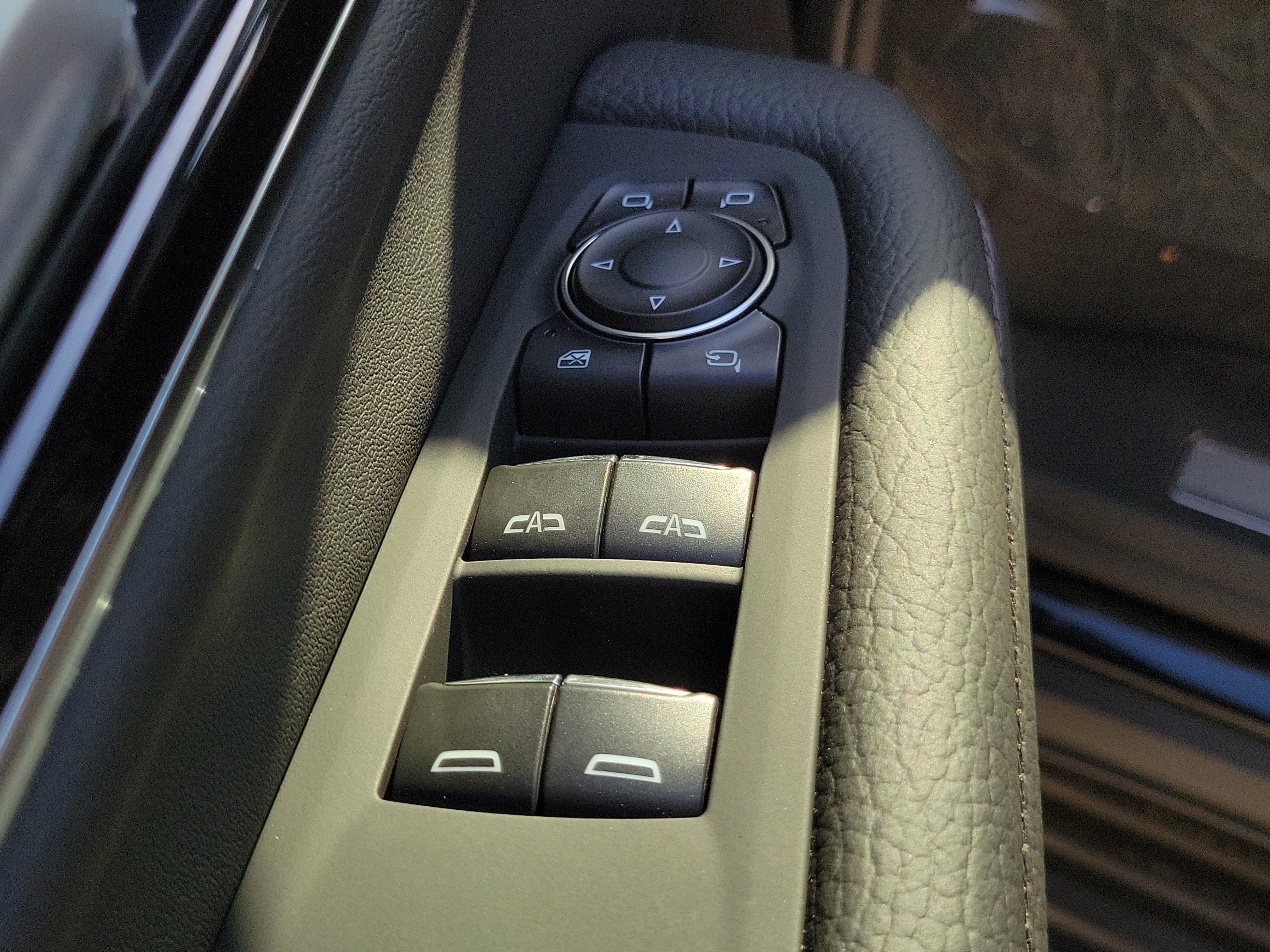 2026 GMC Yukon XL Denali - Photo 20