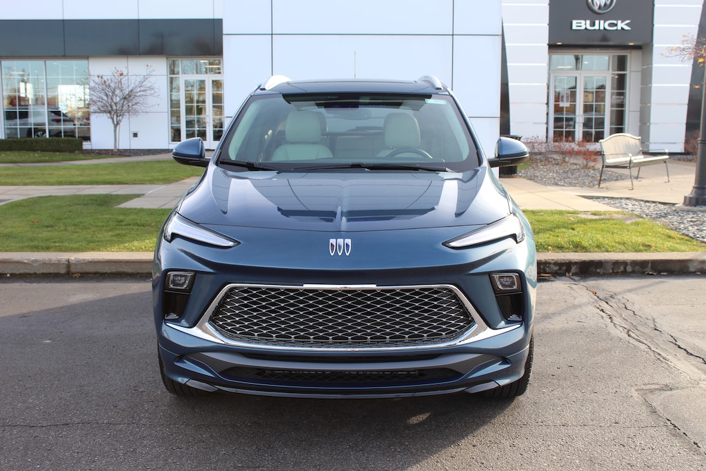 New 2026 Buick Encore GX Avenir SUV