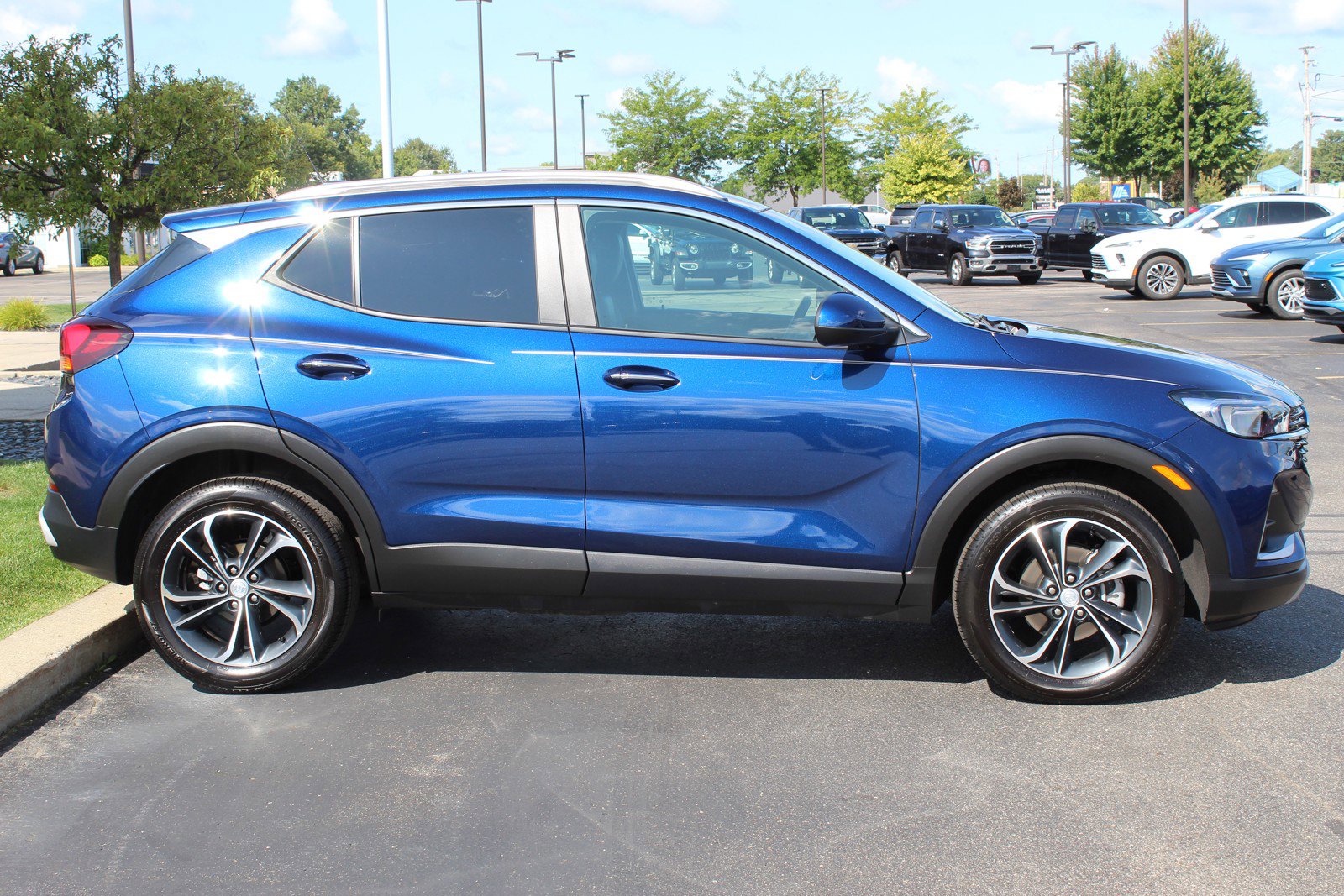 Certified 2023 Buick Encore GX Select with VIN KL4MMDS25PB095966 for sale in Saginaw, MI