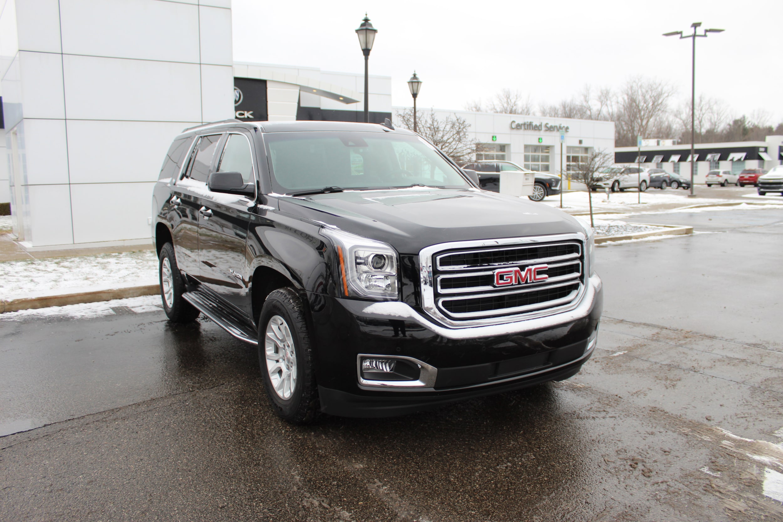 2019 GMC Yukon SLT's photo