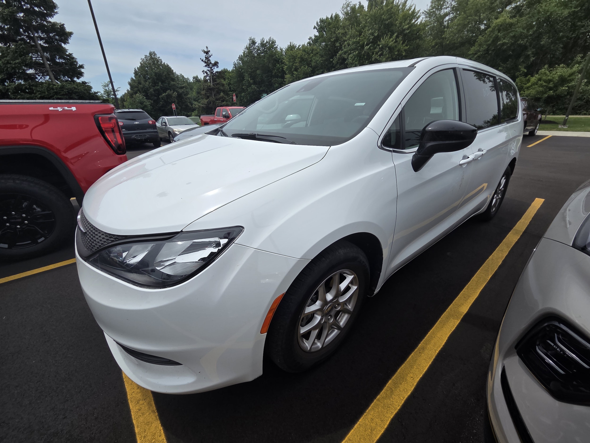 Used 2024 Chrysler Voyager